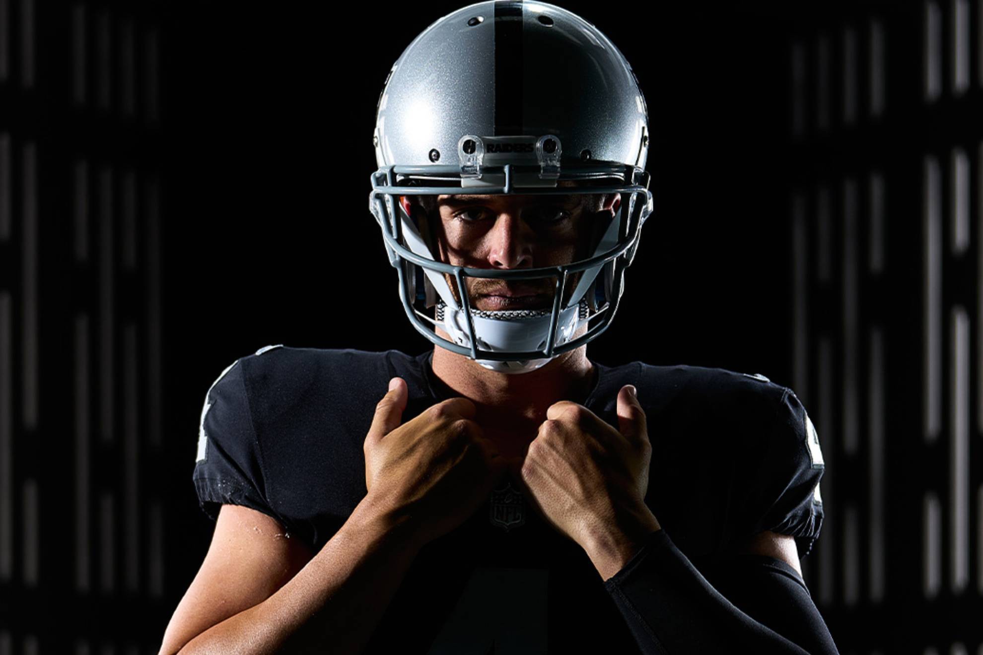 Derek Carr no seguir� en Las Vegas Raiders