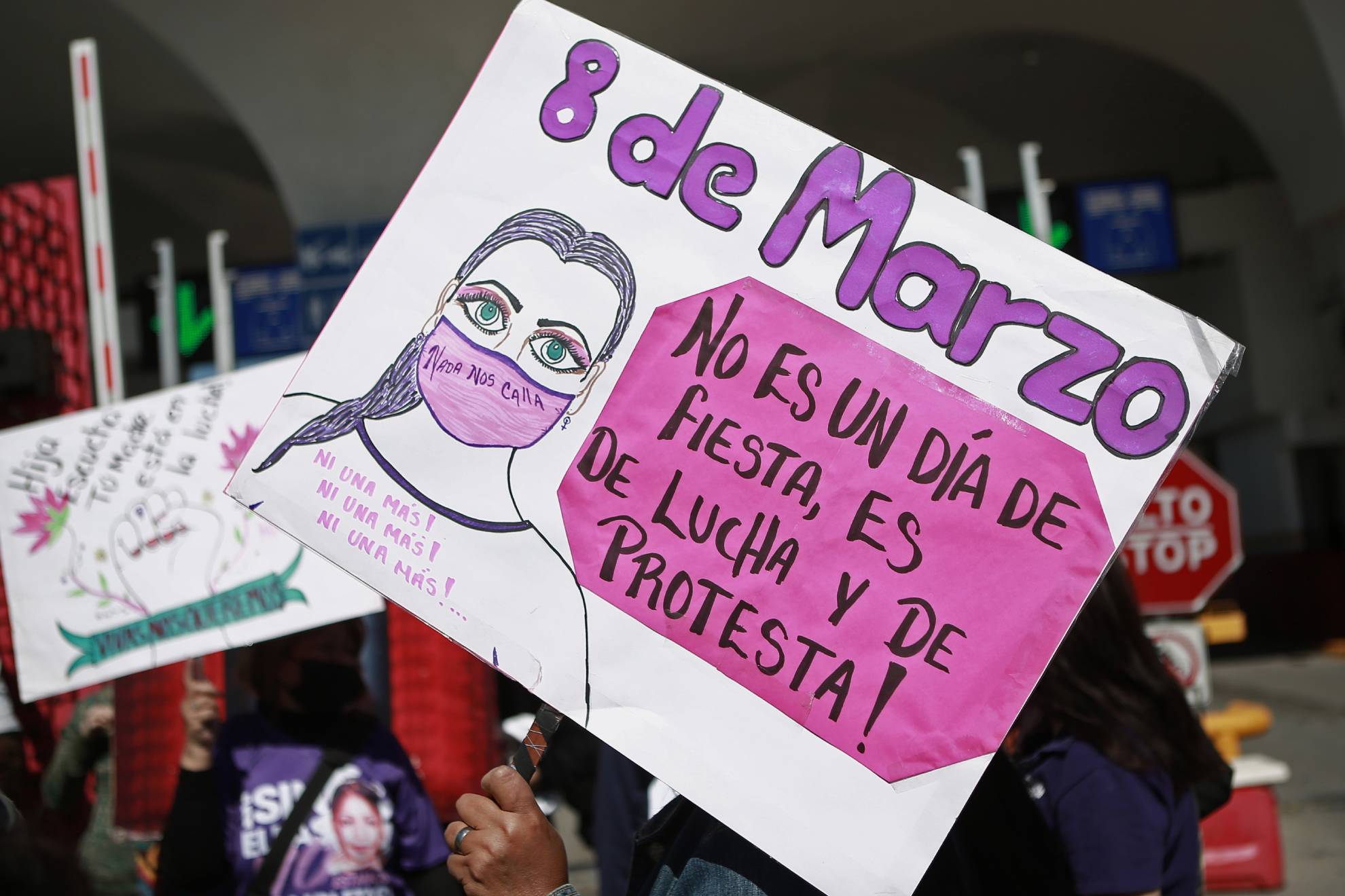 Los colectivos feministas se�alan que el 8M no es un d�a de fiesta, sino de lucha y protesta