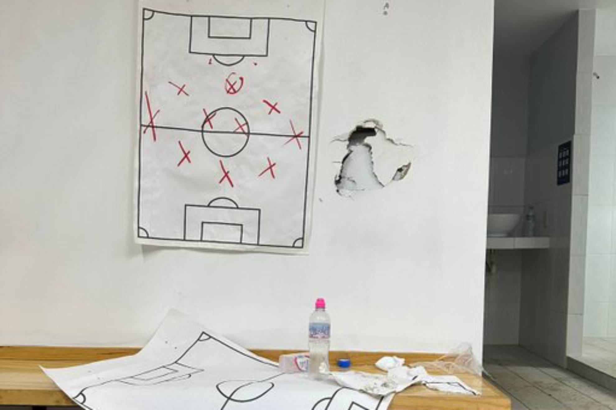 Celaya dej� un gran hoyo en el vestidor de Tepatitl�n