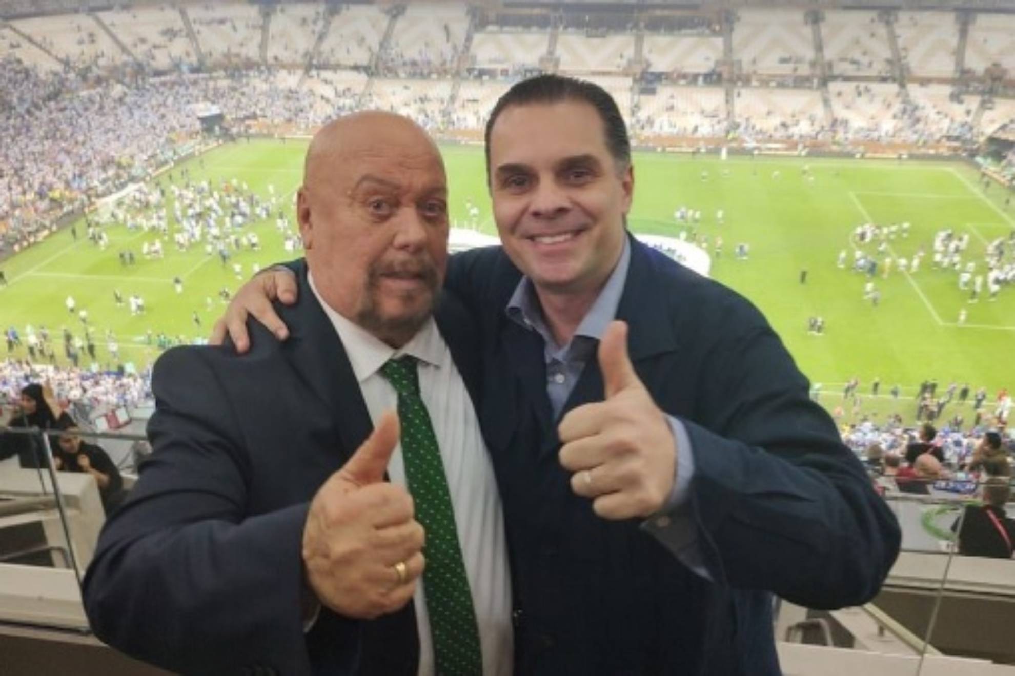 Martinoli con Enrique Berm�dez durante Qatar 2022