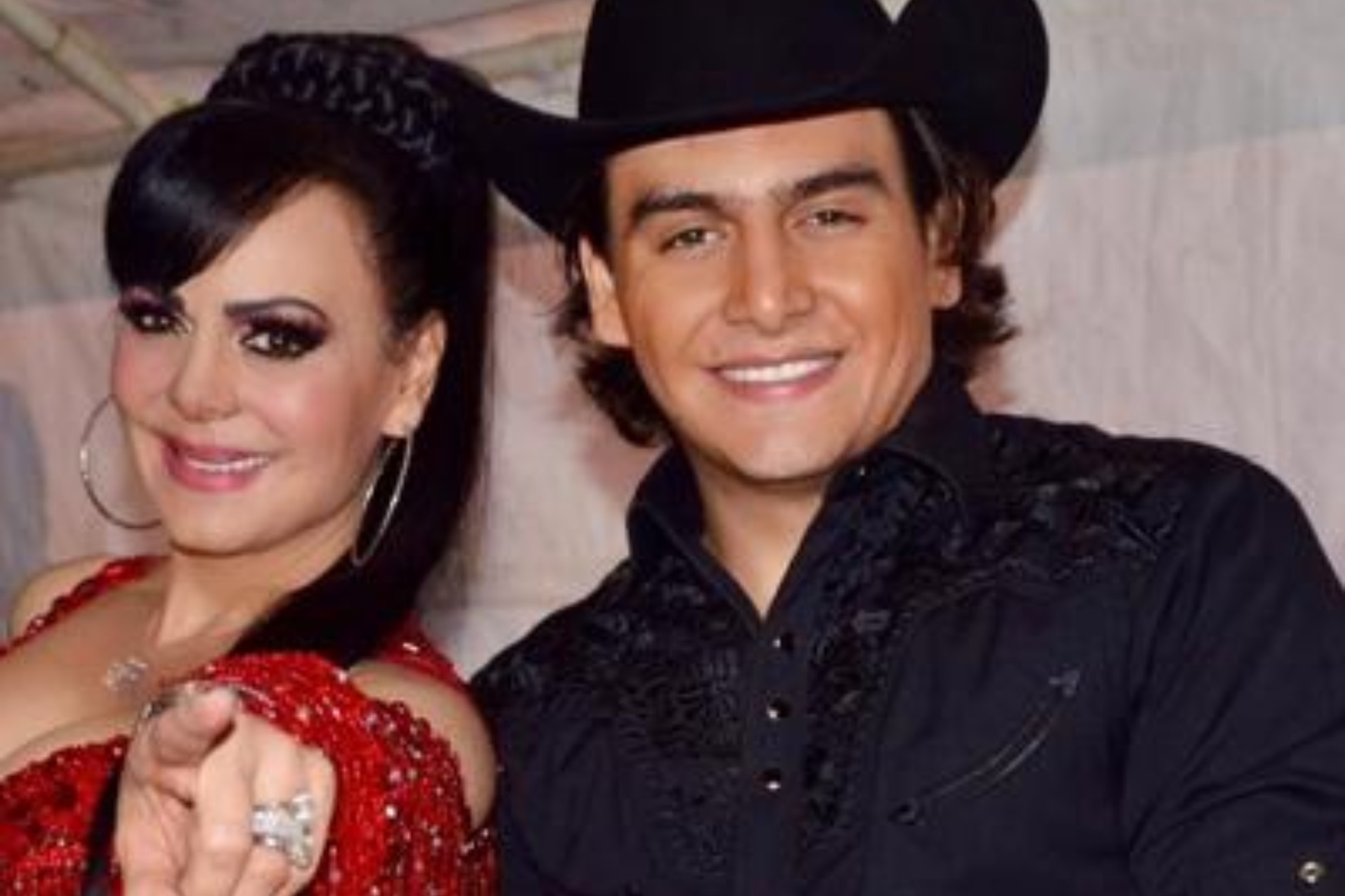 Maribel Guardia agradeci� el apoyo de sus fans tras la muerte de su hijo.