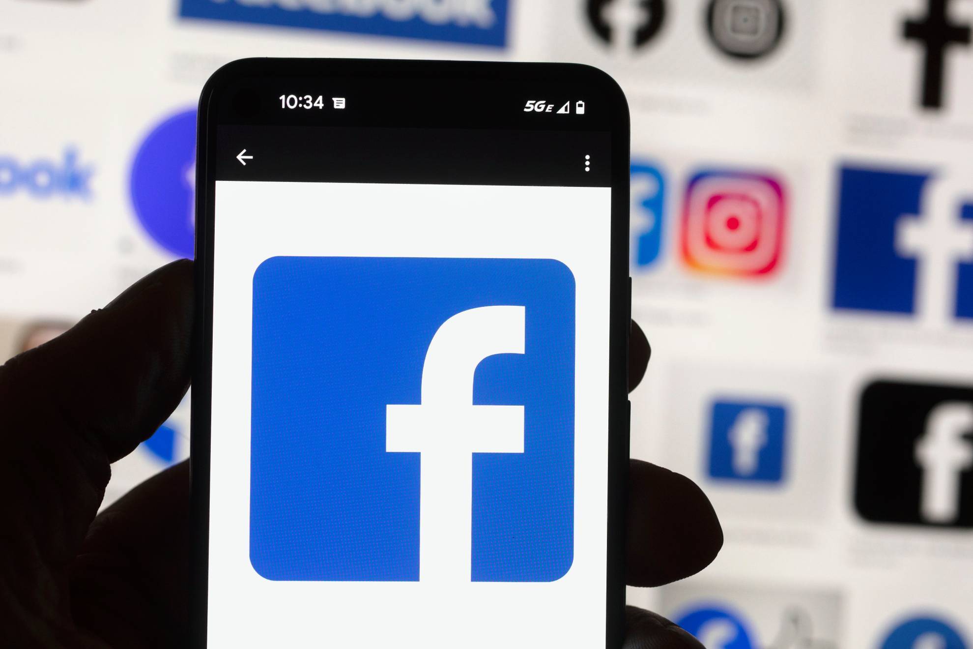 Facebook e Instagram presentan problemas para iniciar sesi�n en M�xico y el mundo