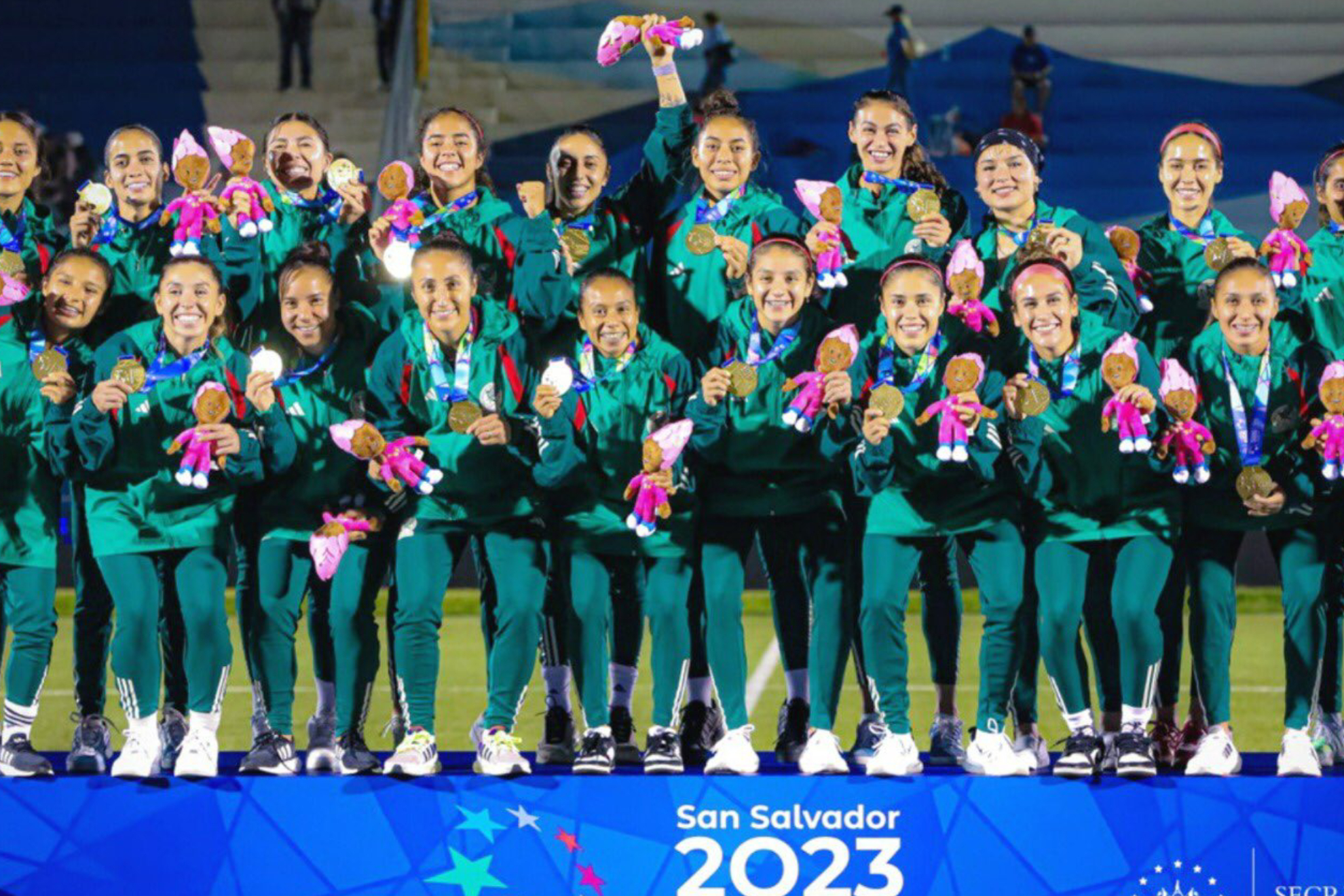 La Selecci�n Azteca Femenil se consagr� como Tricampeona del torneo