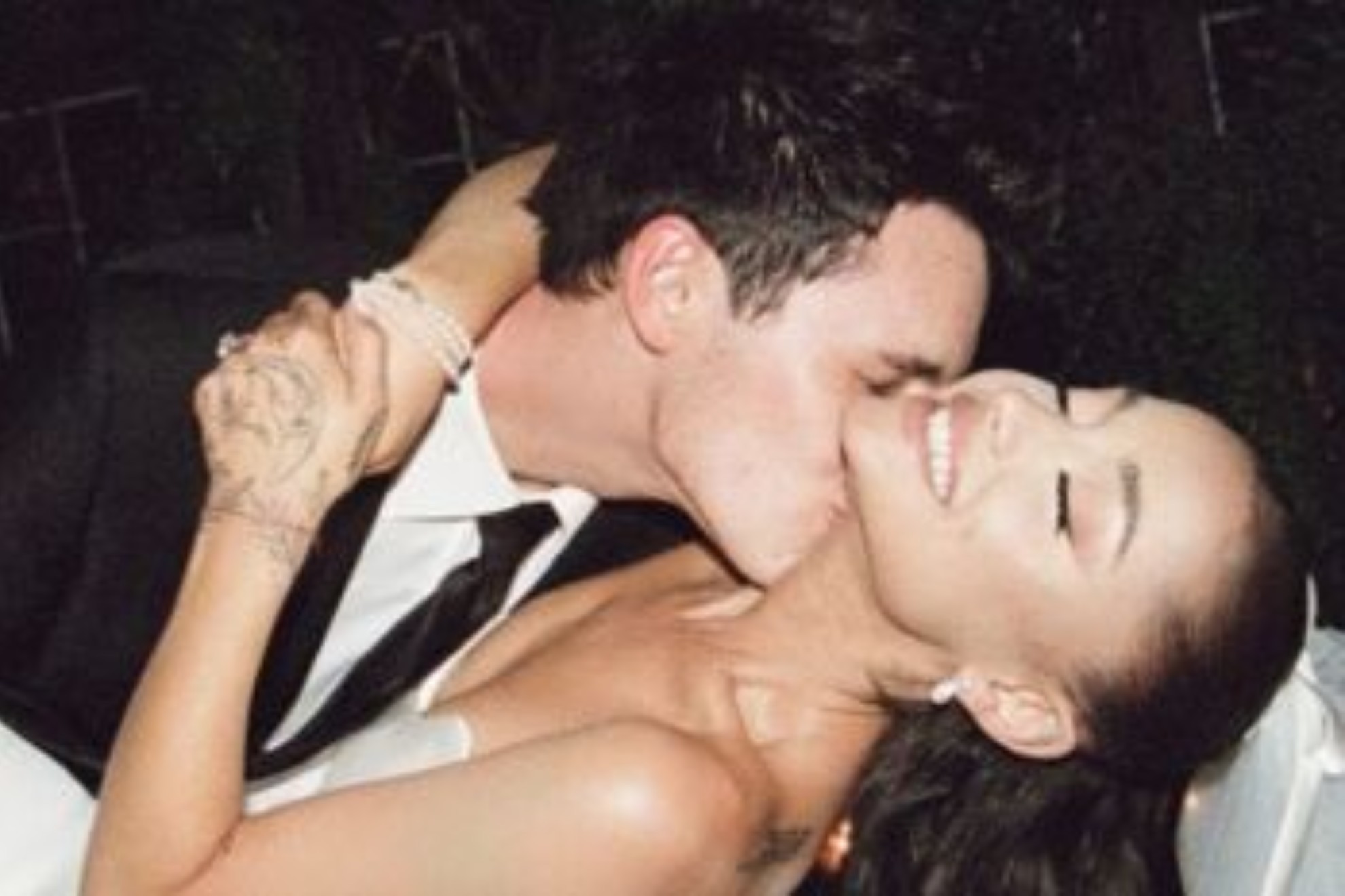 Este lunes se confirm� el divorcio de Ariana Grande.