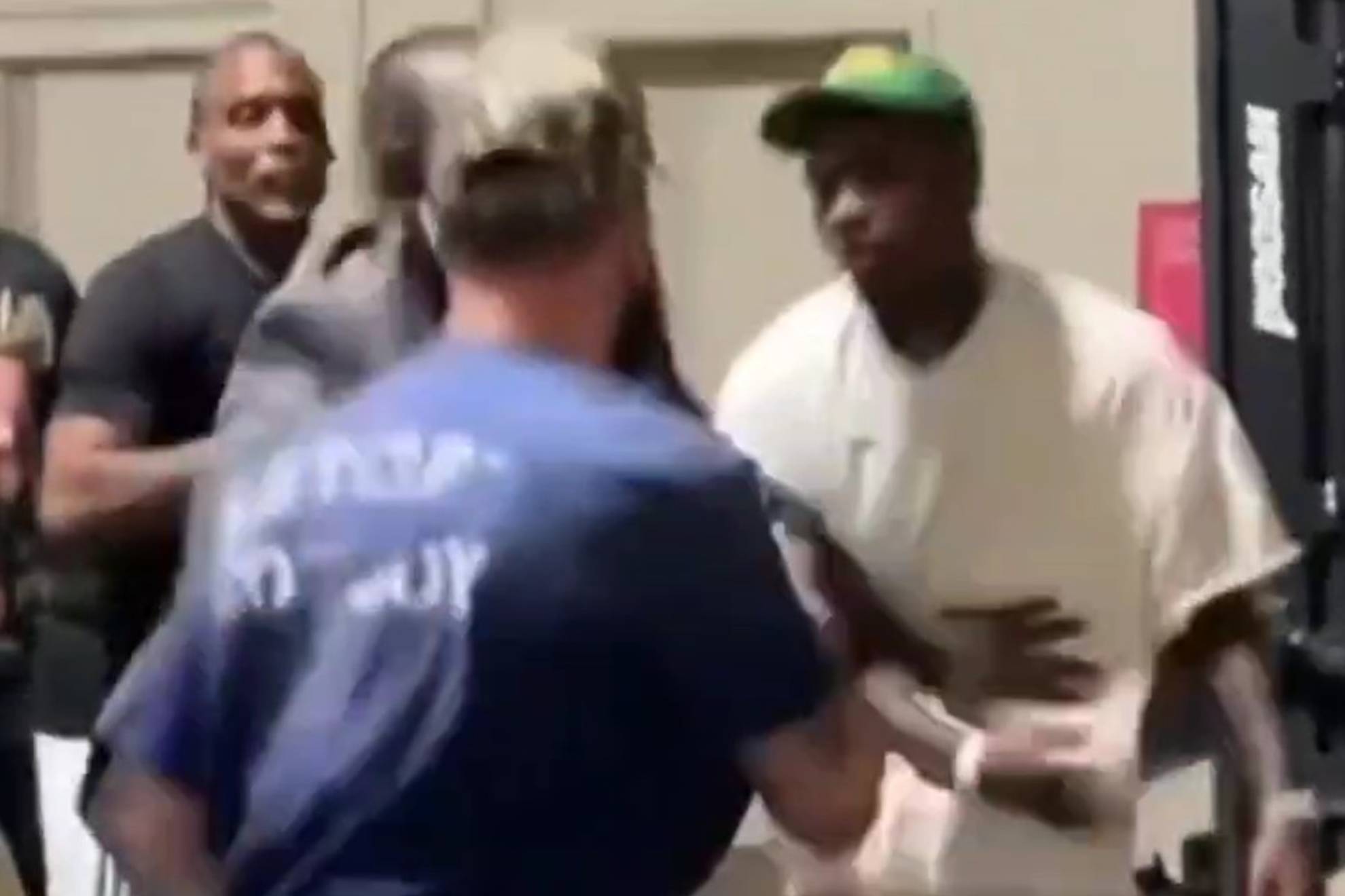 Caleb Plant le pega tremenda bofetada a Jermall Charlo tras el pesaje de Spence y Crawford