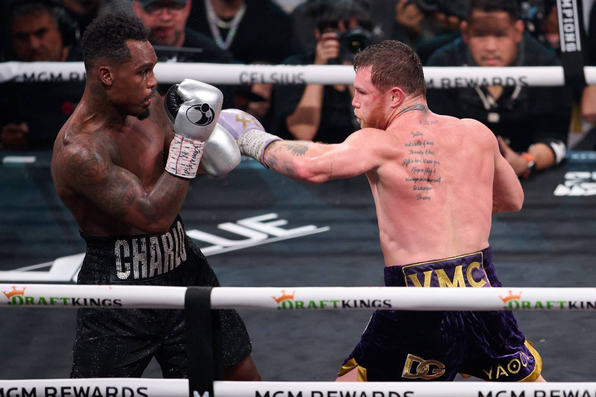 Sa�l �lvarez Julio C�sar Ch�vez Jermell Charlo Canelo Boxeo