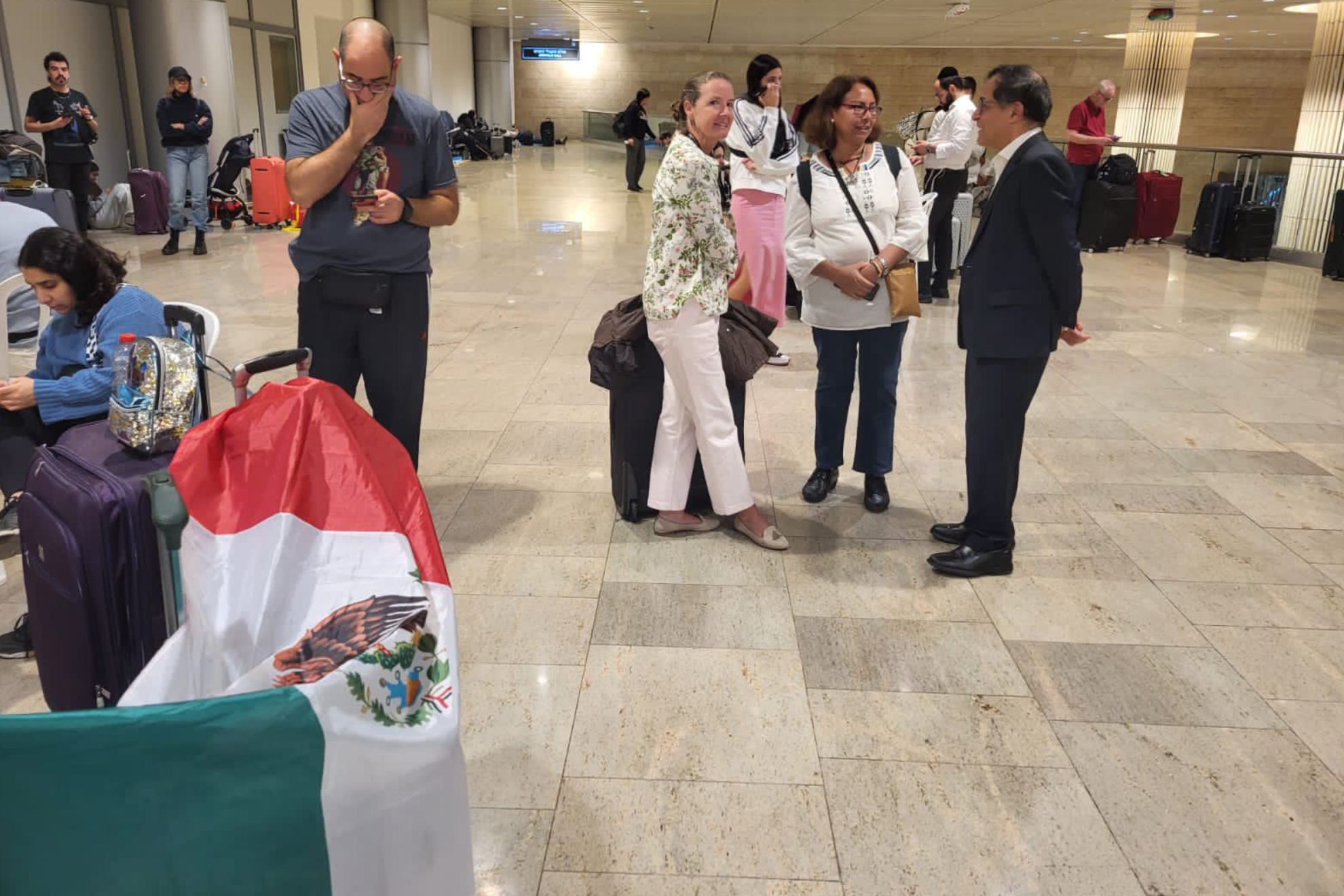 Connacionales listos para ser rescatados del conflicto Israel.- Ham�s