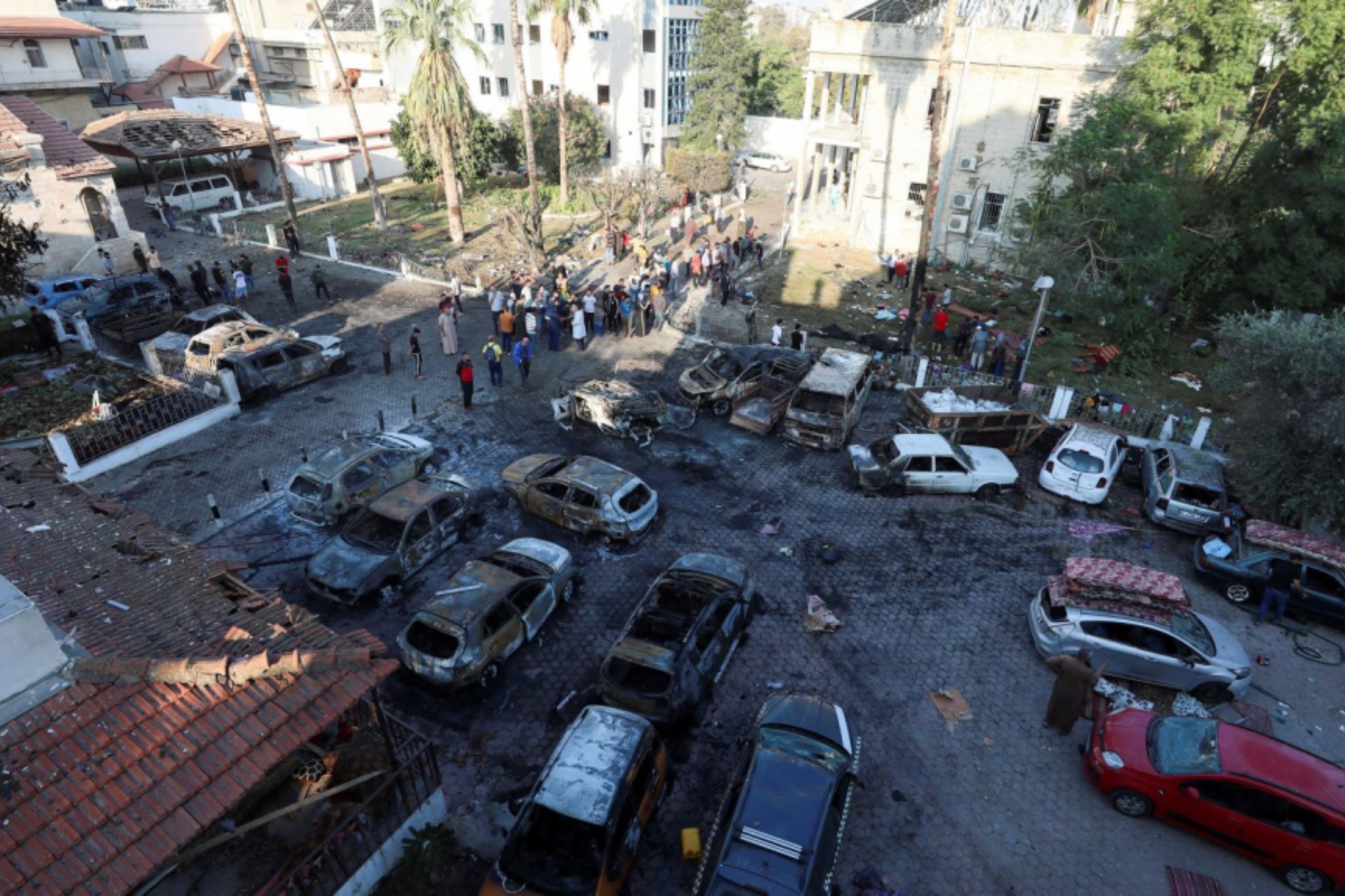 El hospital Al Ahli tras la detonaci�n.