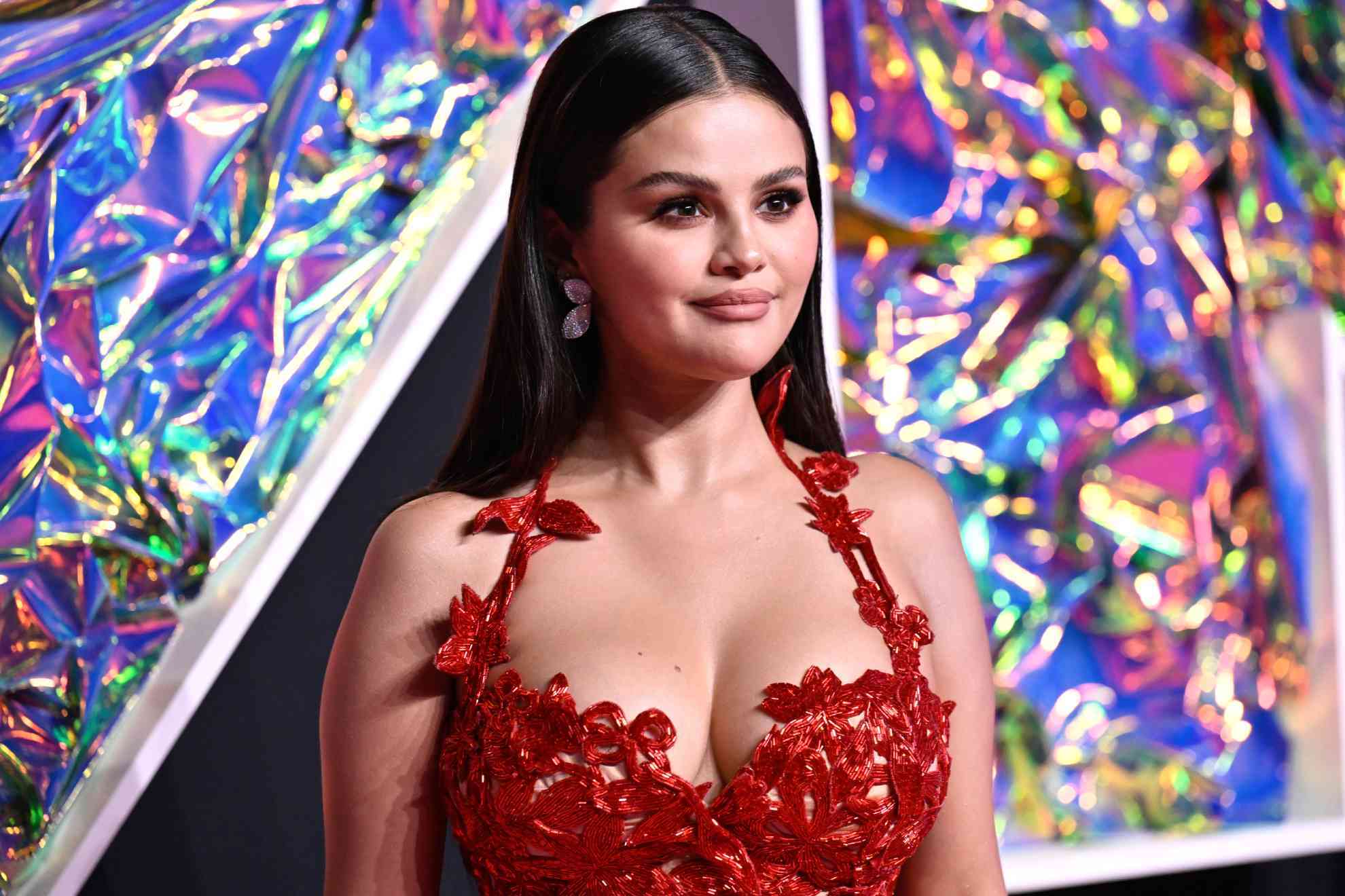 Video de Selena Gómez divide opiniones en las redes: \, image size:1980x1320