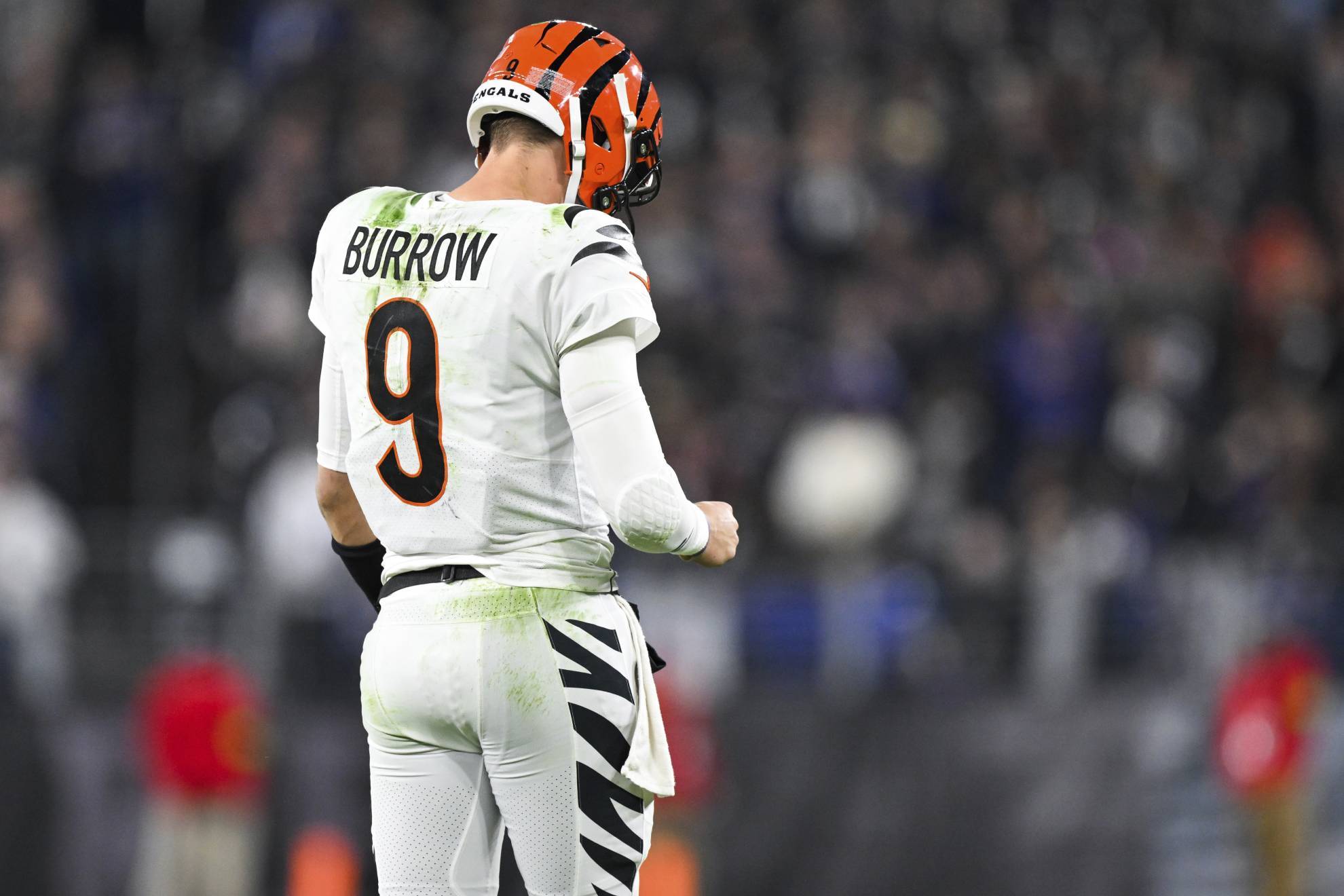 El egresado de LSU present� desgarro del ligamento en la mu�eca