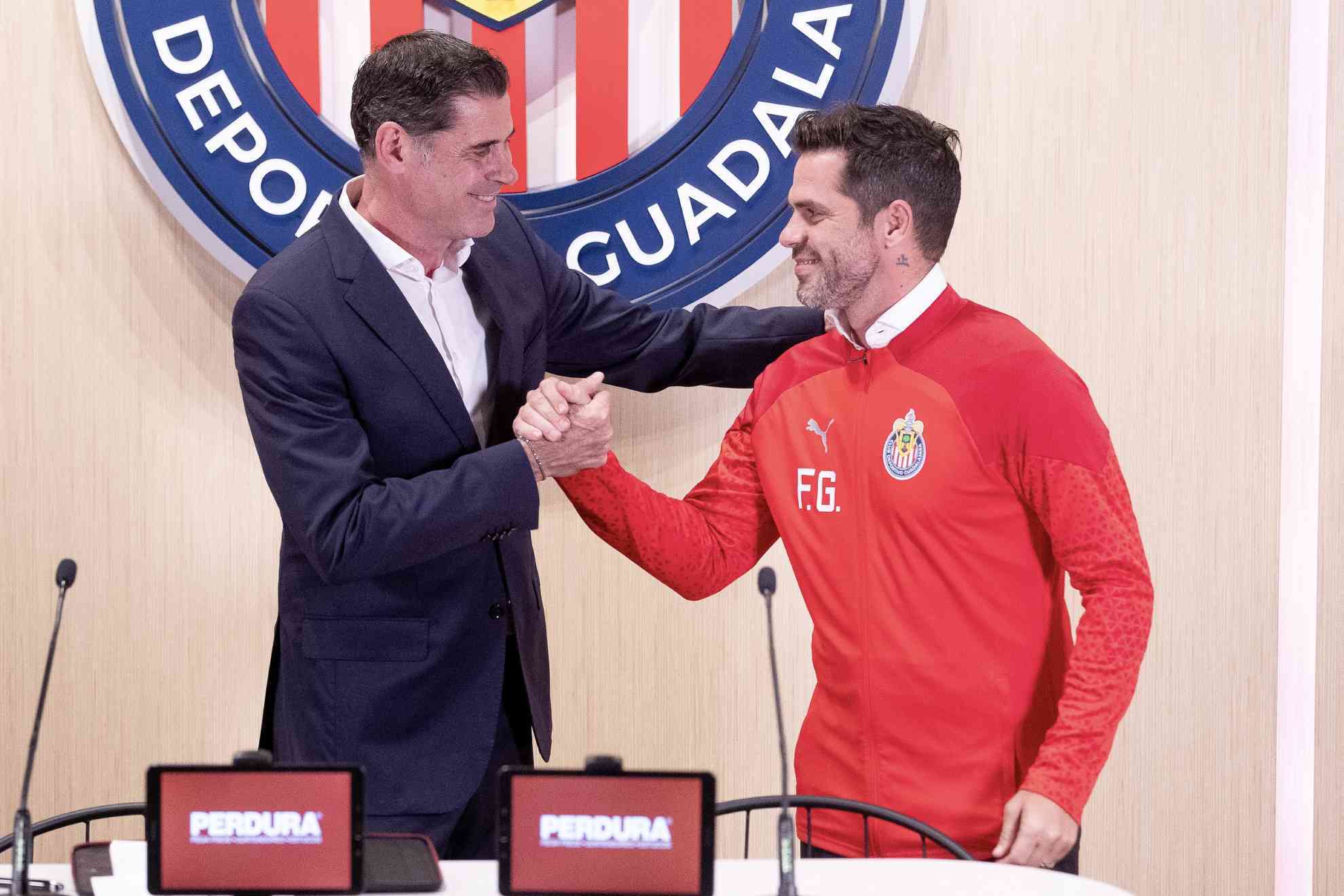 Fernando Hierro y Fernando Gago.