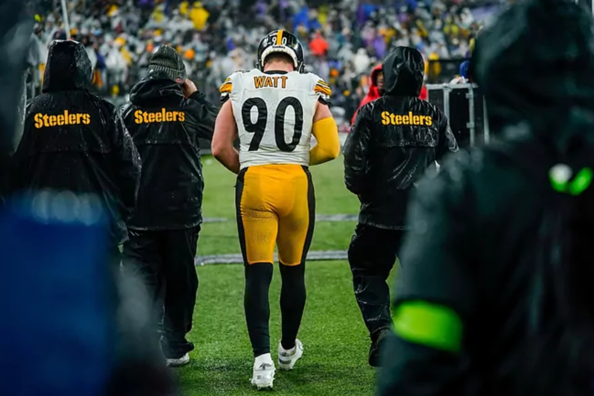 La lesi�n de T.J. Watt result� no ser tan grave como se pensaba