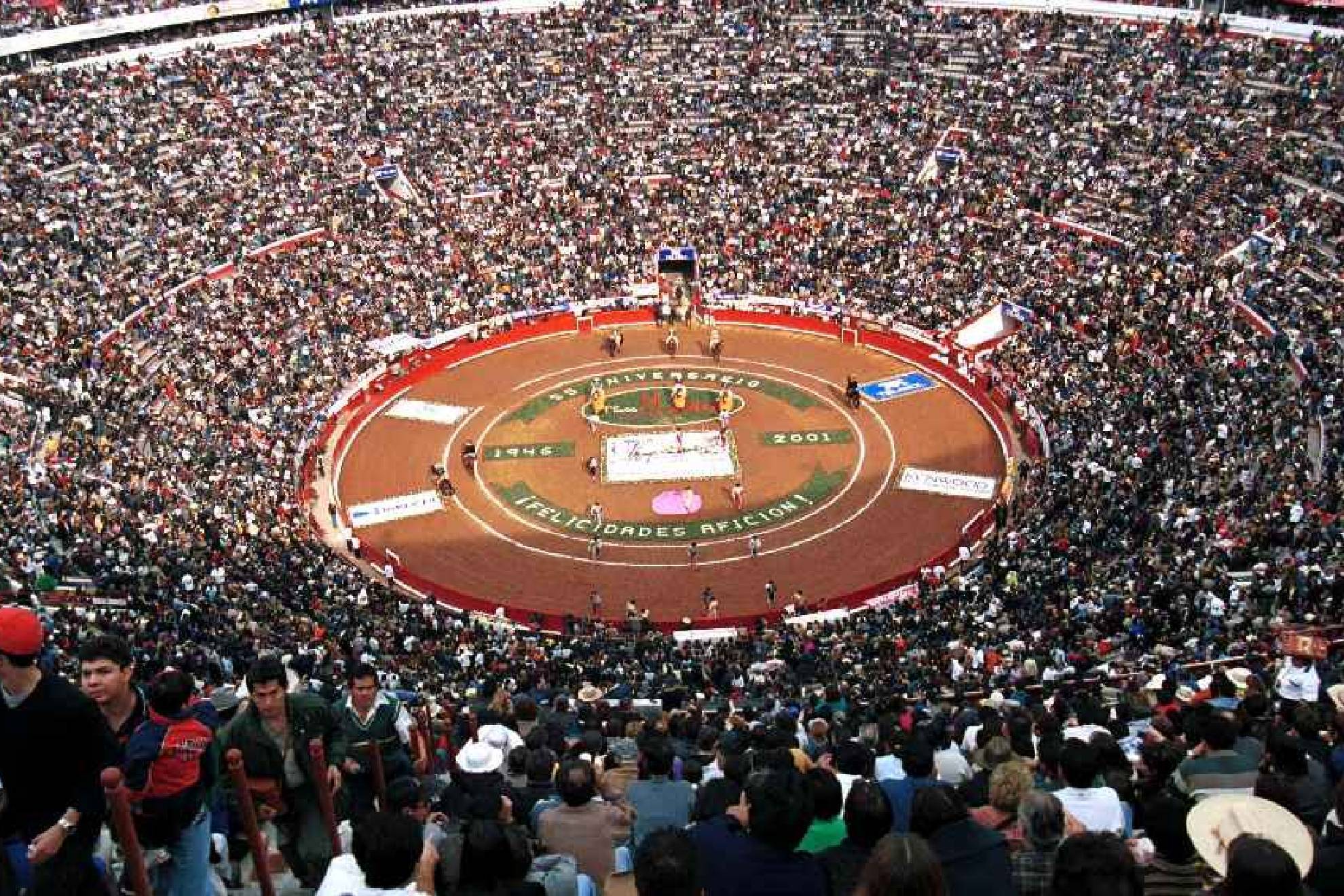 Jueza niega suspensi�n definitiva para las corridas de toros en la Plaza M�xico.