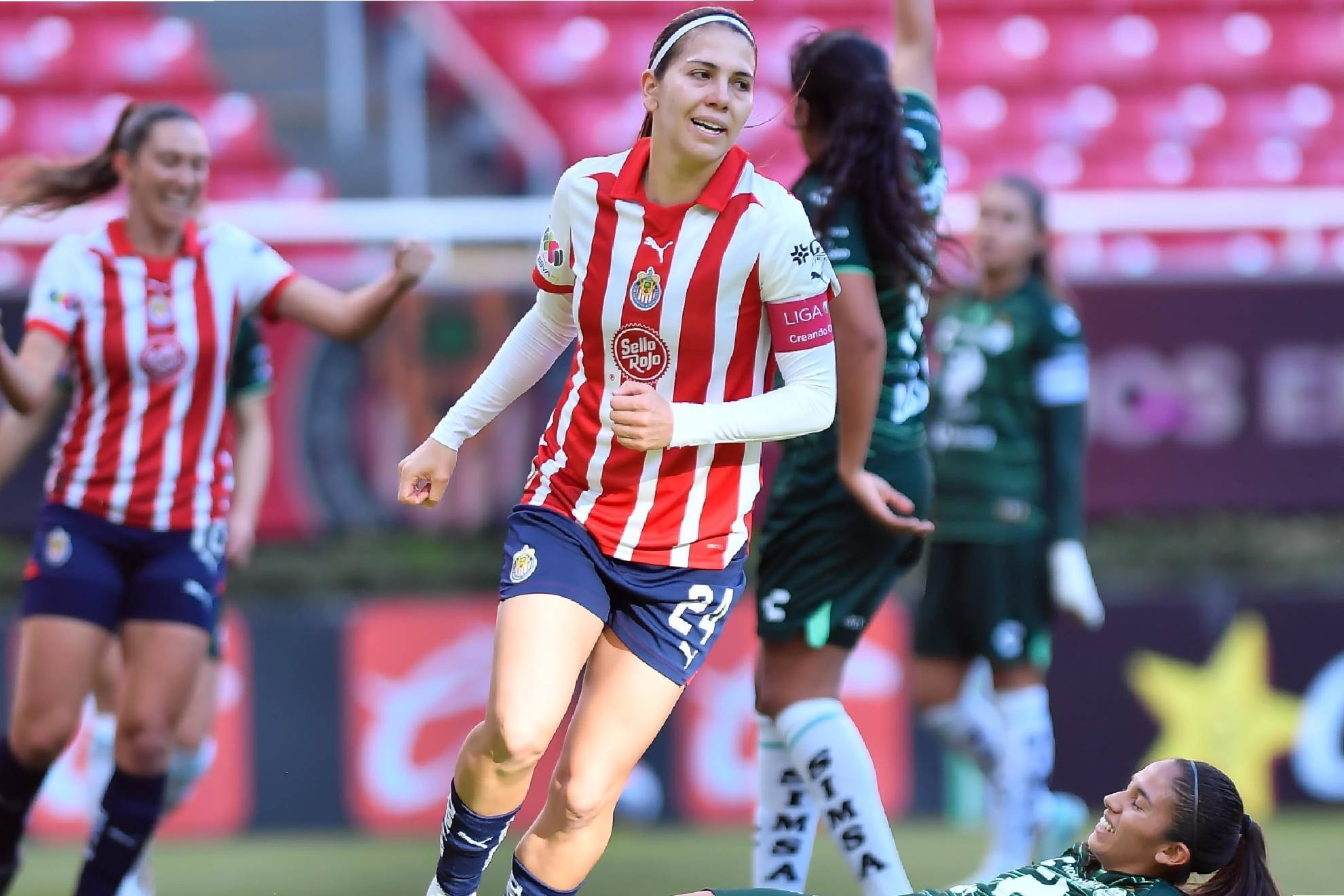 Guadalajara gole� 10-2 a Santos en la Liga MX Femenil con seis goles de Licha Cervantes.
