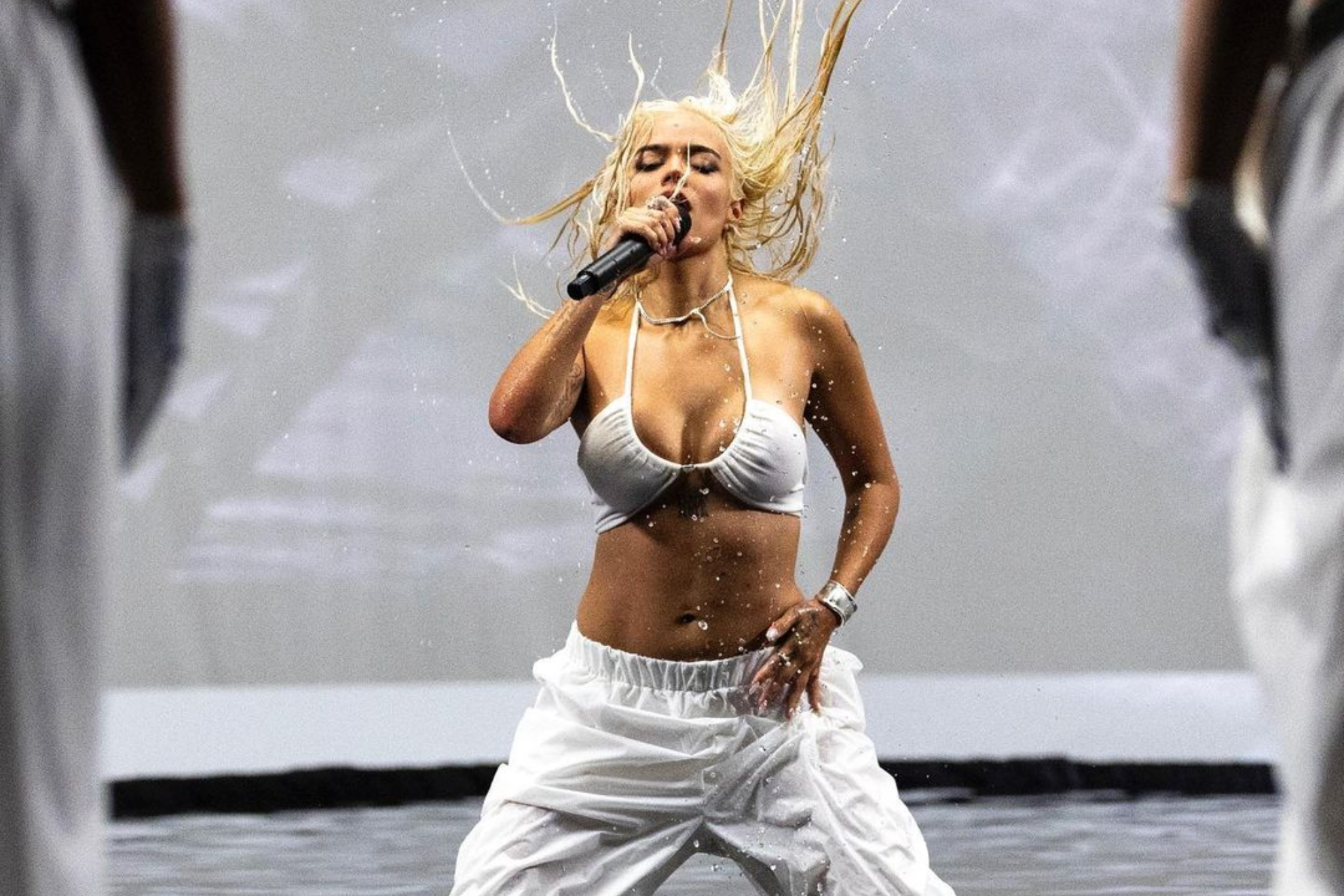 Karol G ha lanzado algunos hits paralelamente a la gira.