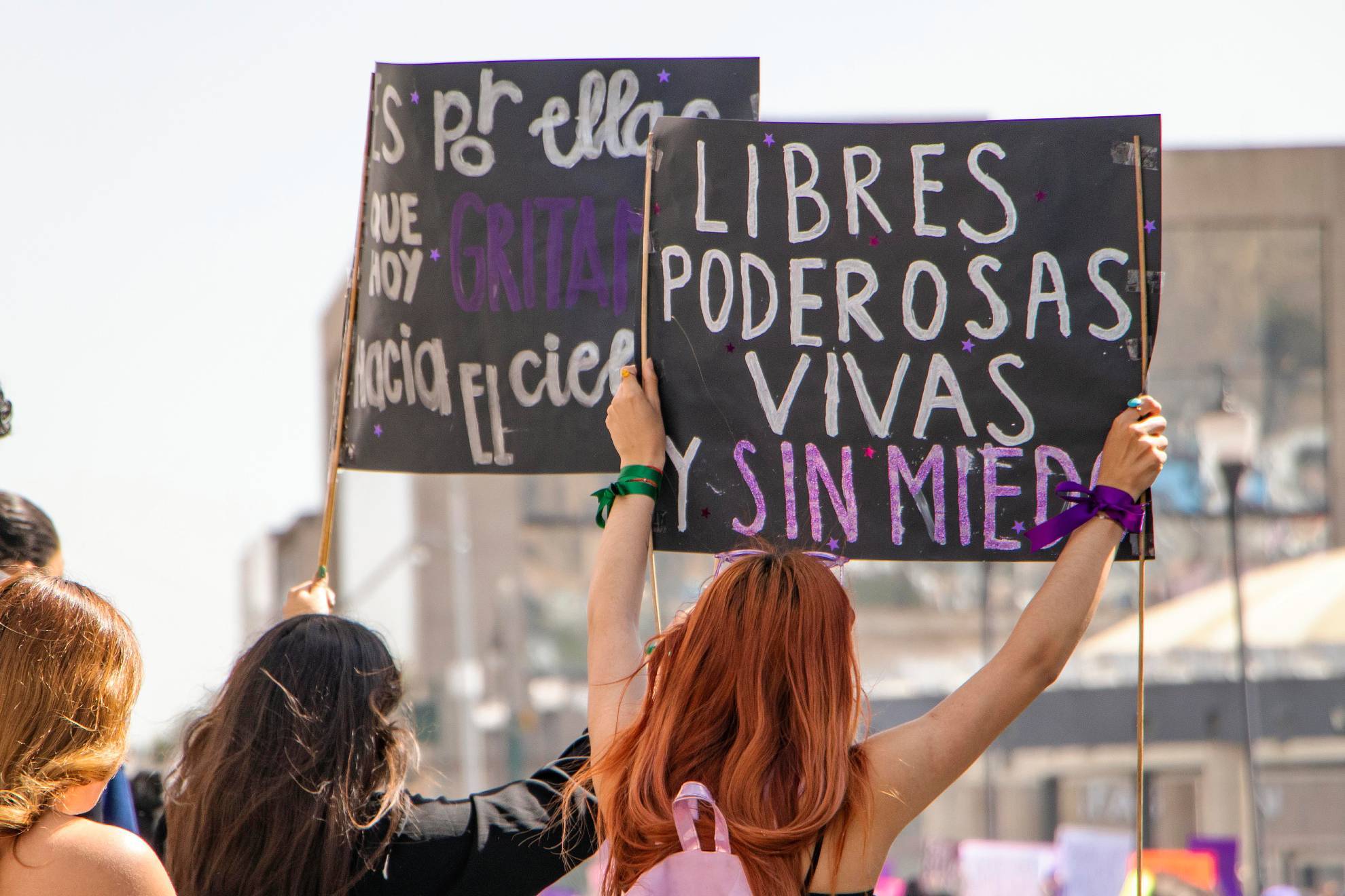 El 8M las calles se inundan de protestas y marchas feministas en defensa de sus derechos y exigencia de justicia