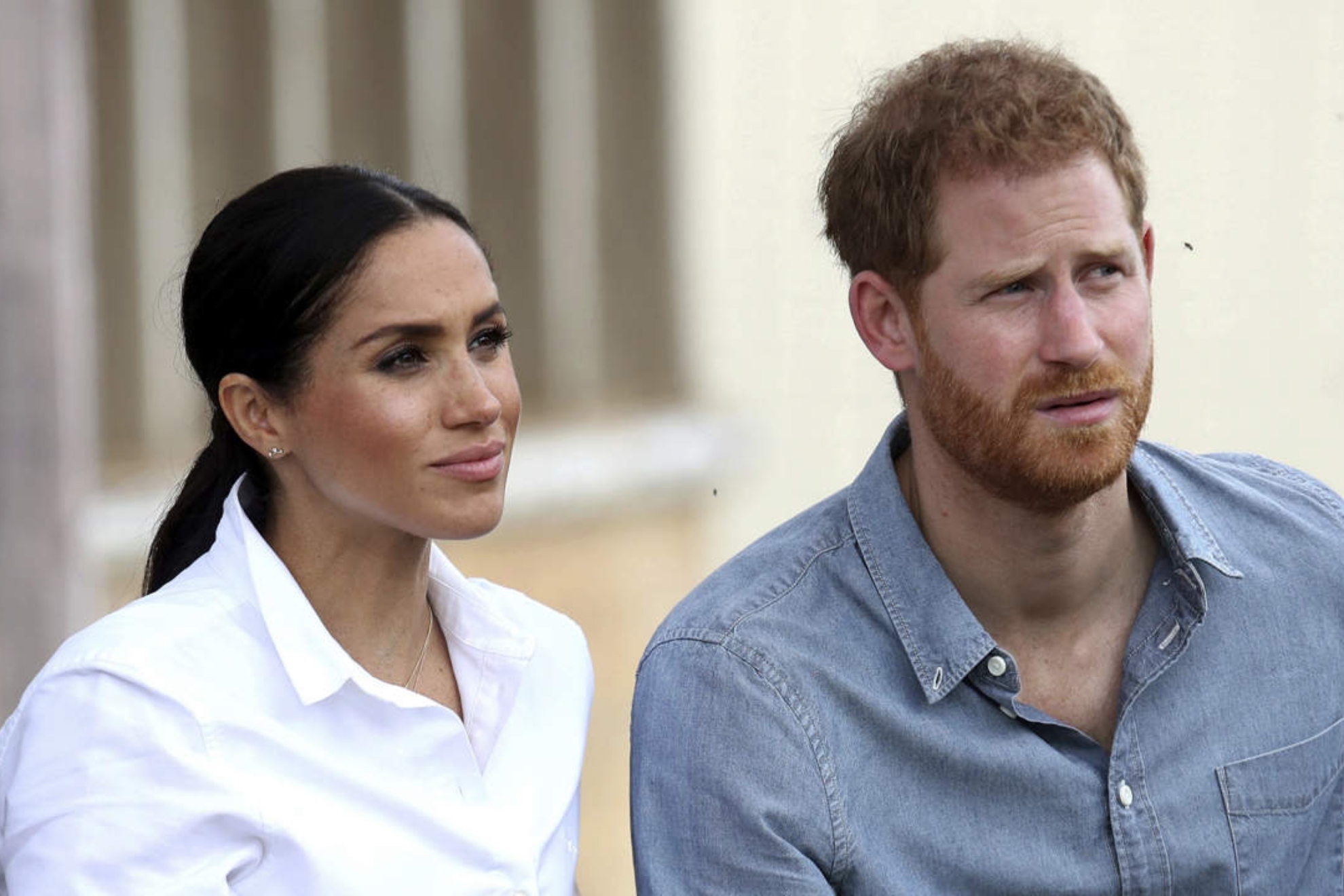 �Meghan Markle, celosa del pr�ncipe Harry? El gesto que le hizo a una mujer que iba a posar con su marido