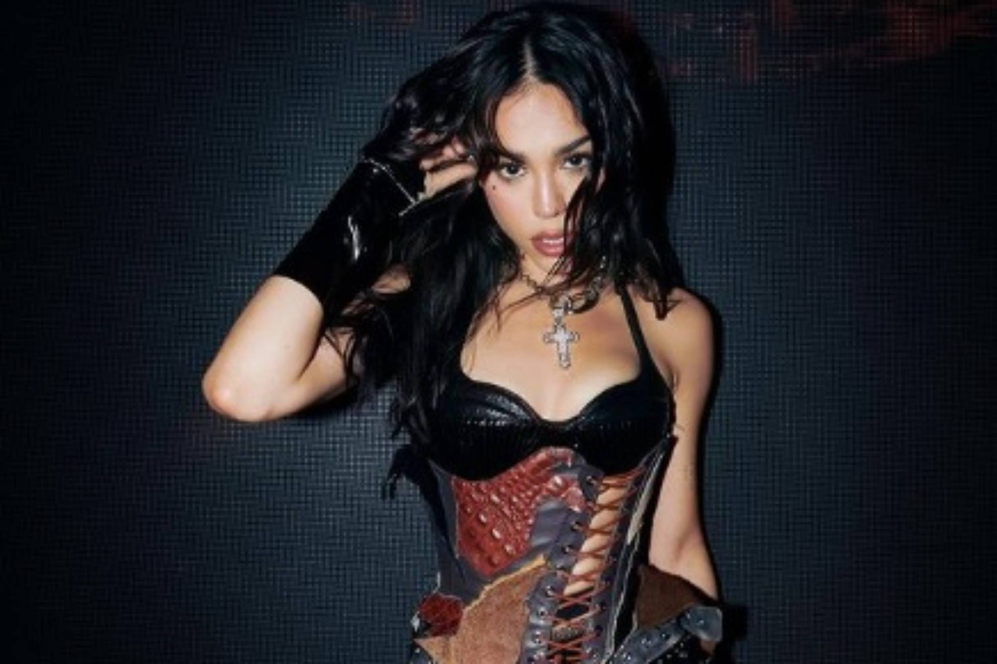 La cantante de 28 a�os est� de estreno con Childstar.