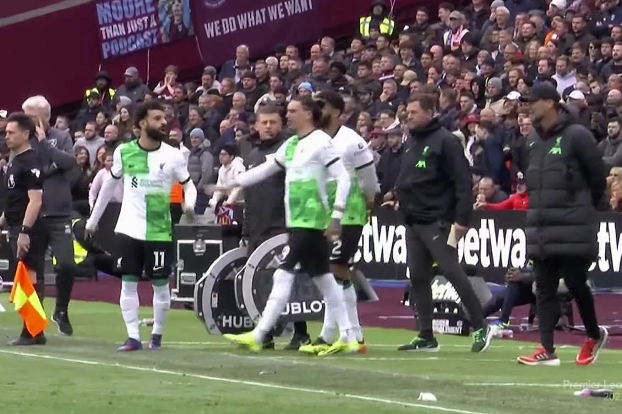 El momento en el que Salah se encara con Klopp