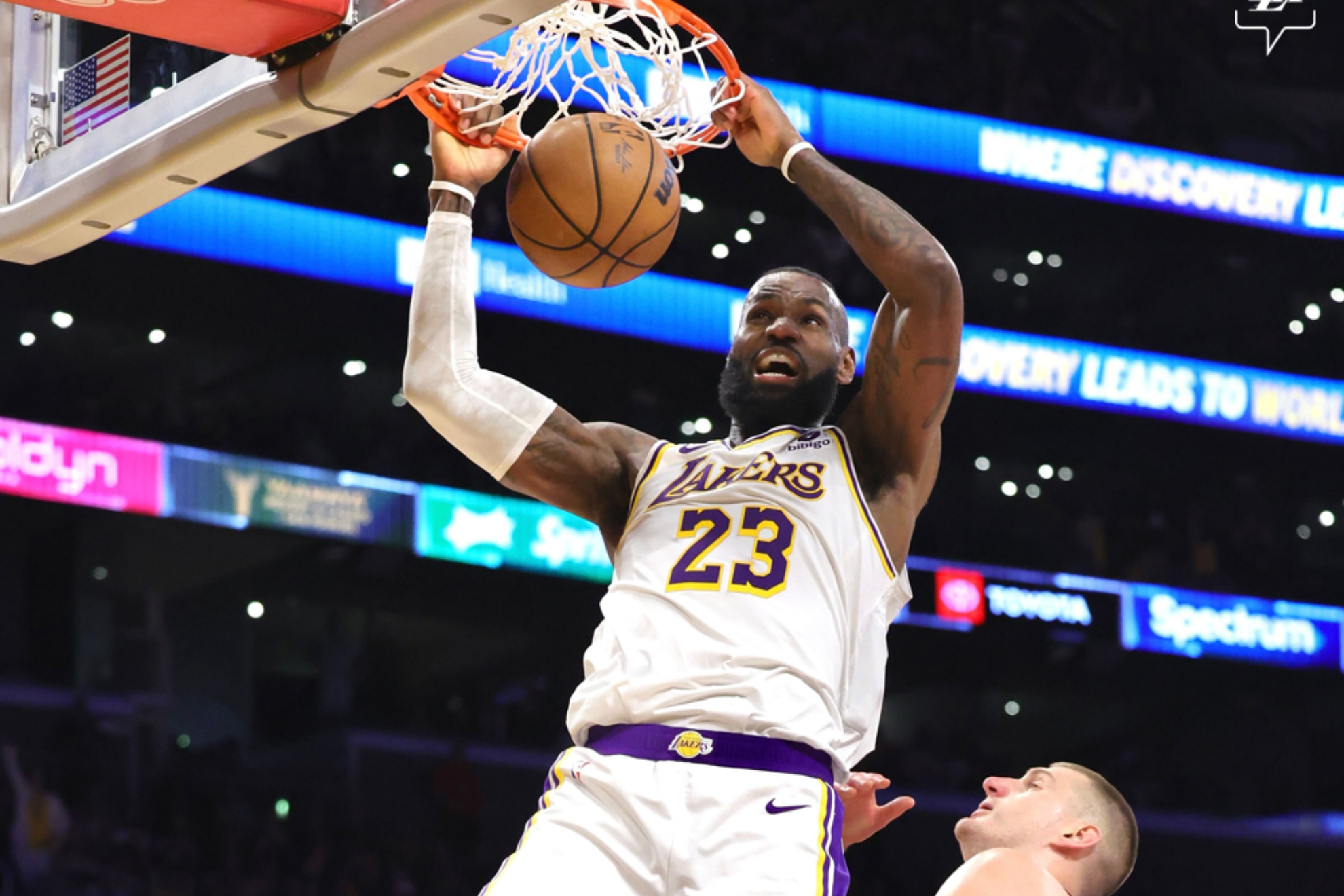 Lebron James gui� a Los Lakers con furia y decisi�n al triunfo sobre los Nuggets