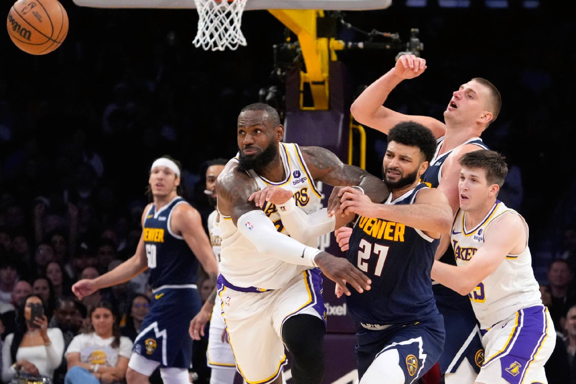 Los Lakers buscar�n realizar el milagro que les devuelva la esperanza