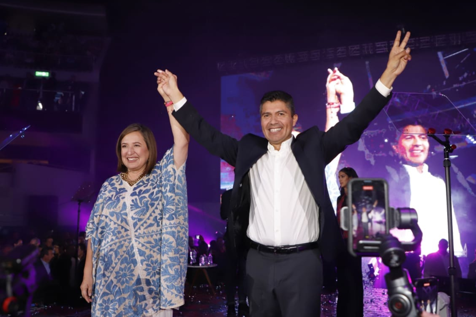 G�lvez a levantado la voz para mostrar su apoyo a Rivera.