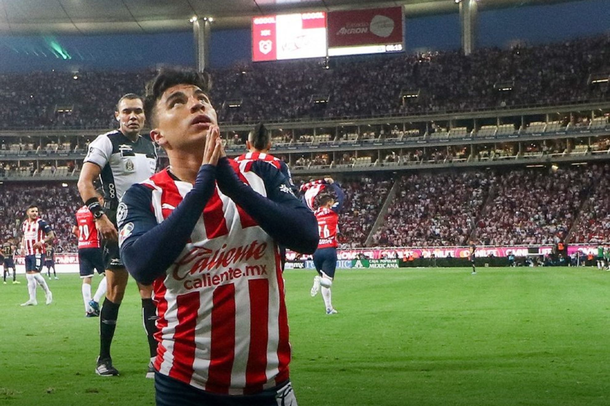 Dedica conmovedor mensaje a su madre