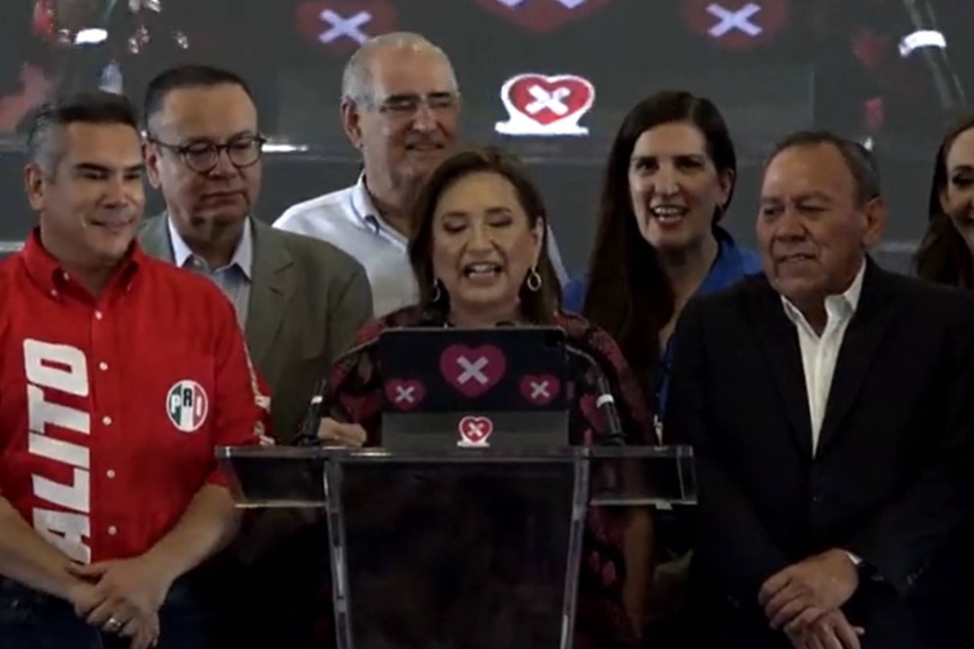 X�chitl G�lvez habl� a simpatizantes de la oposici�n en este d�a de Elecciones 2024