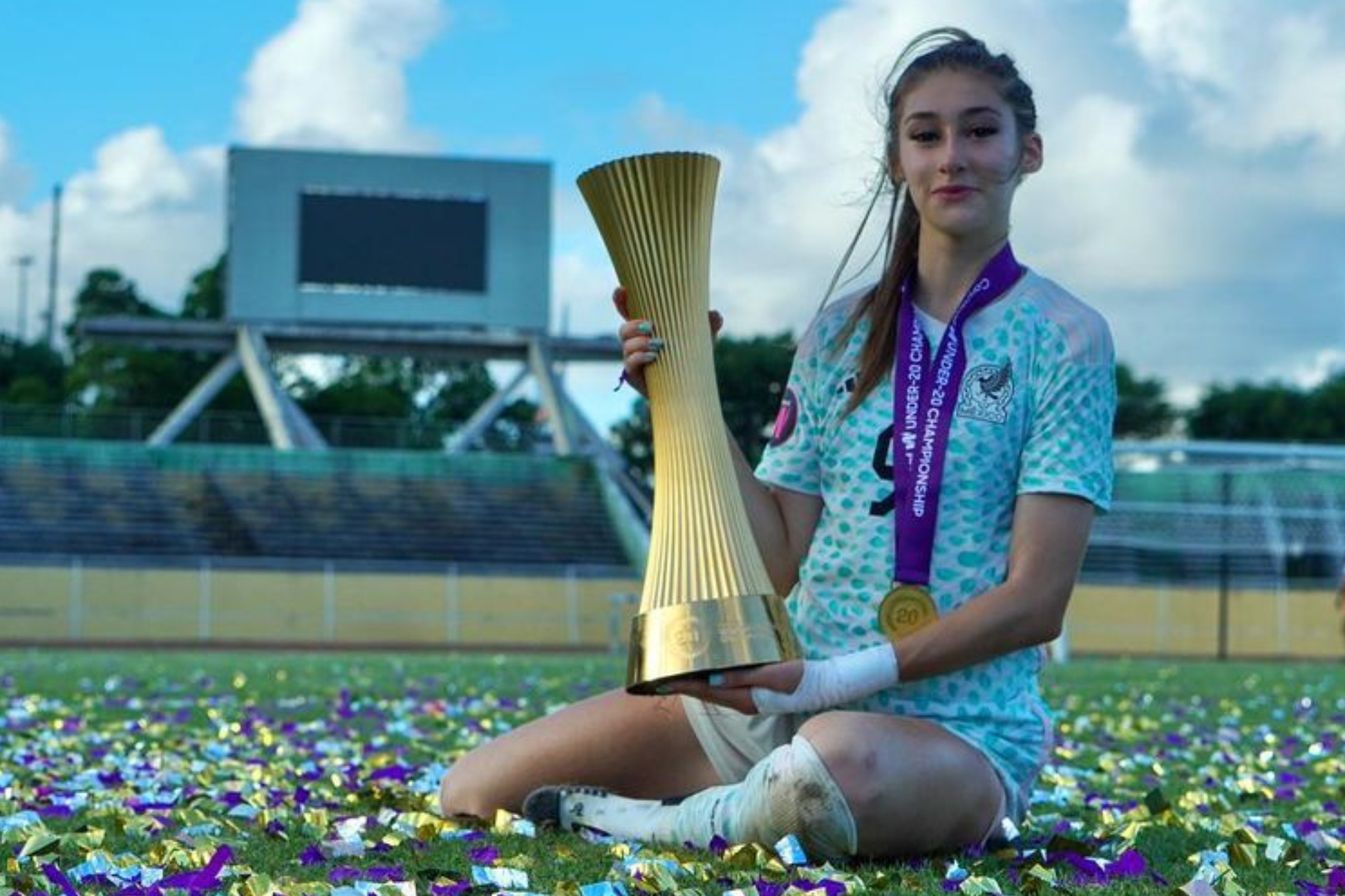 Tatiana, hermana de Marcelo Flores, ha obtenido logros importantes con la Selecci�n Mexicana Femenil.