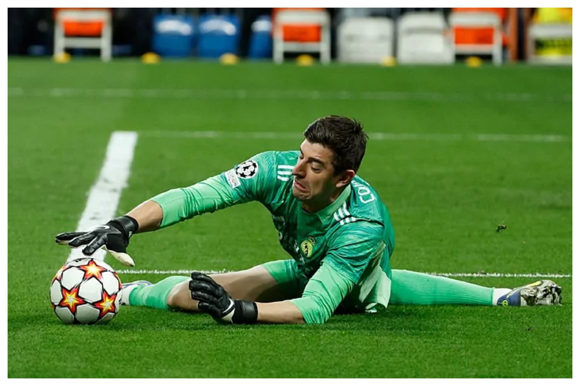 Courtois salva un gol en una imagen de archivo