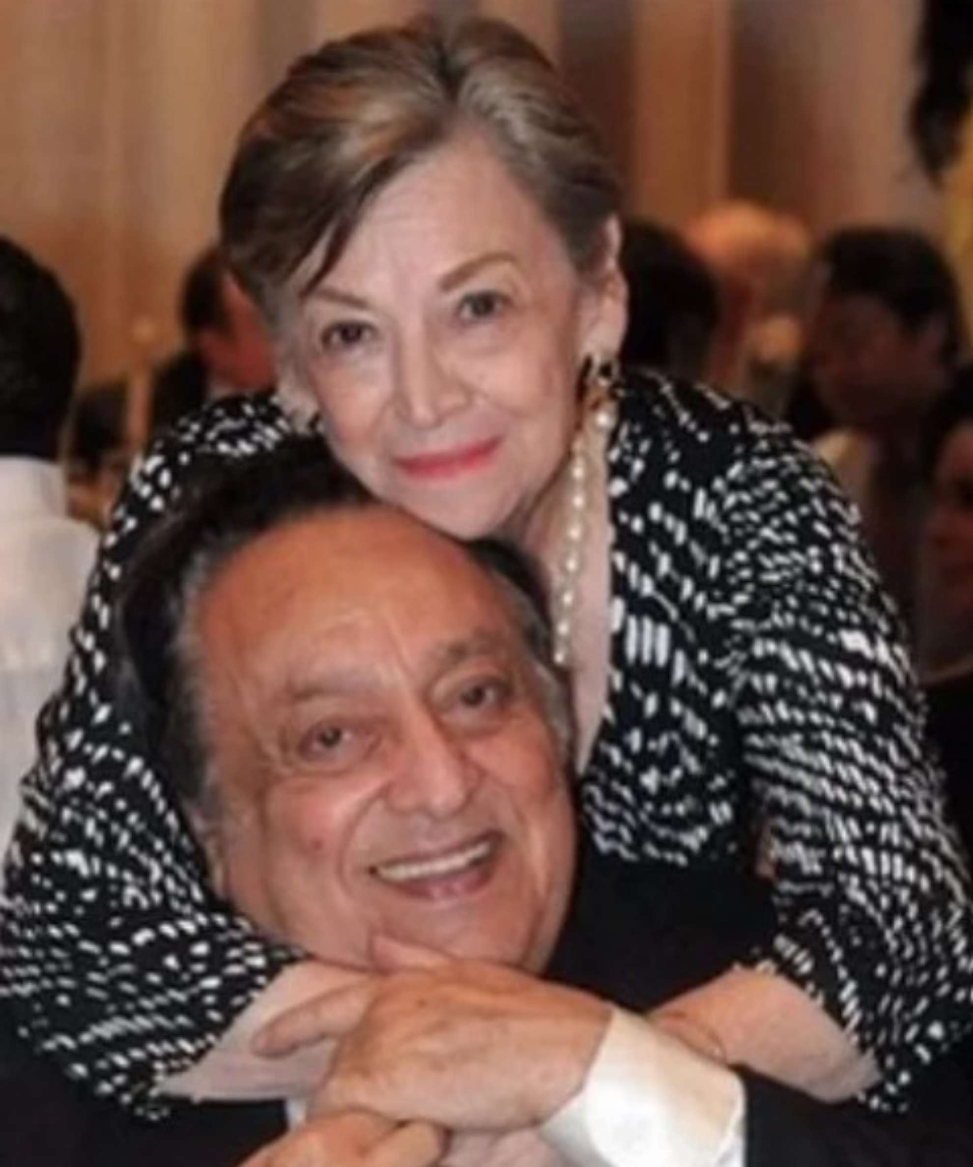 Martha Sald�var (QEPD), junto a Jos� Sulaim�n, padres del presidente del CMB