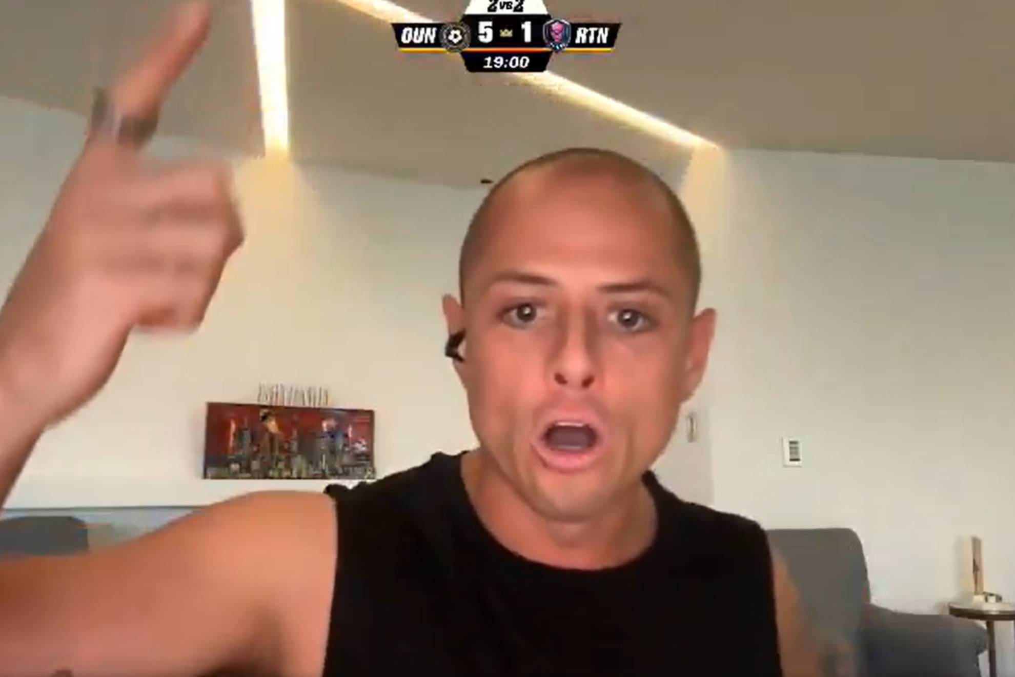 Chicharito enloquece con jugador de Kings League: La respuesta de la v�ctima es �pica