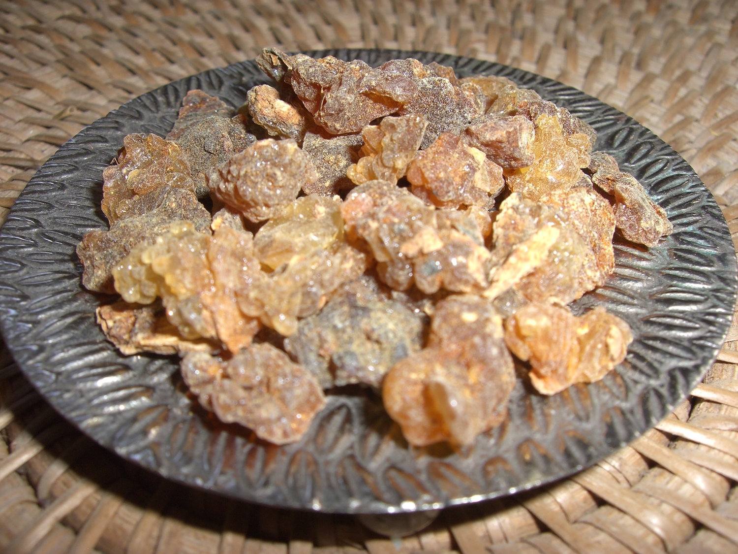 ¿Qué es la mirra de los Reyes Magos? Significado y para qué sirve ...