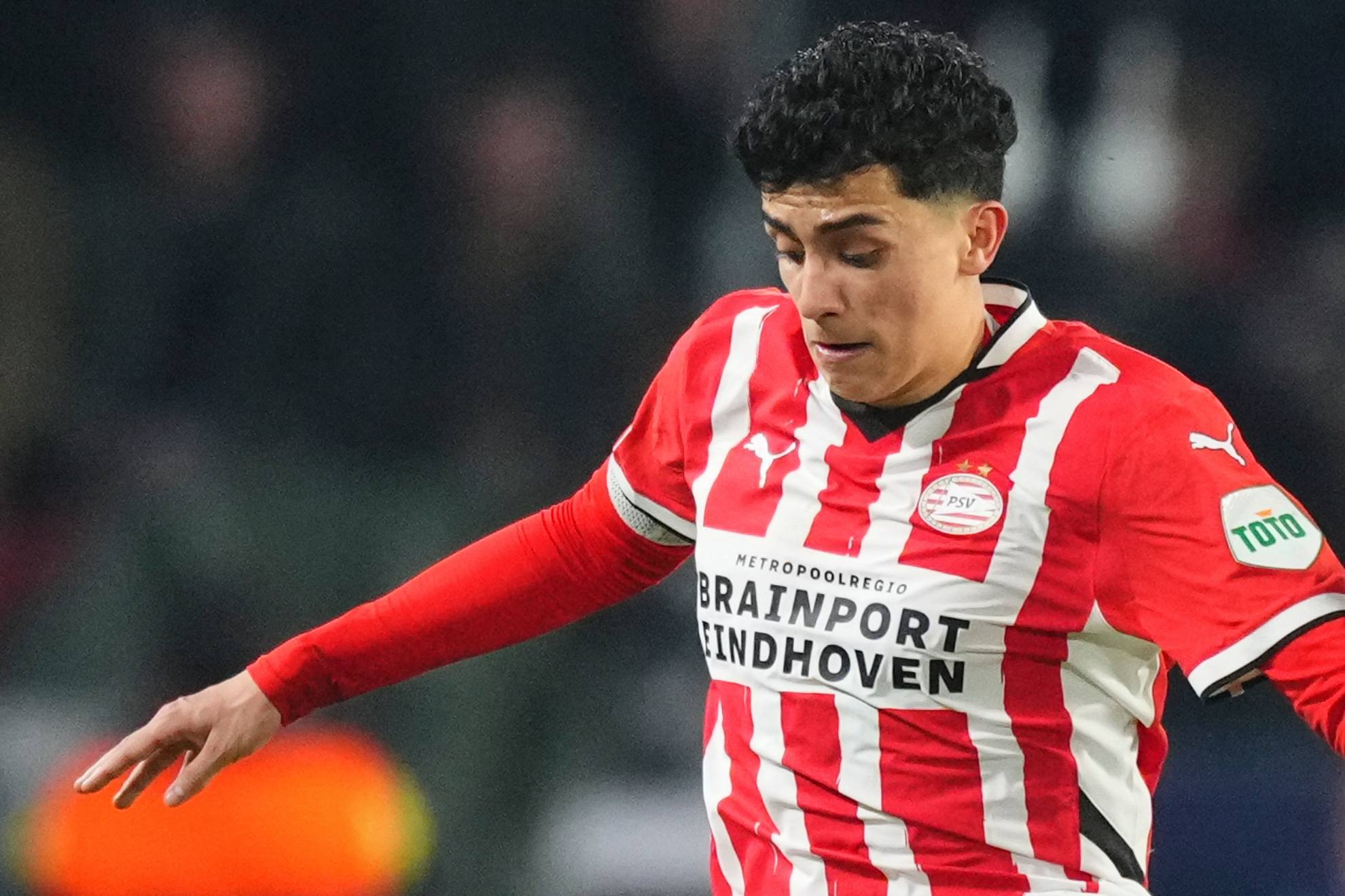 Resumen y goles Arsenal vs. PSV: no hubo milagro; eliminan a Richard Ledezma, �ltimo mexicano en Champions League