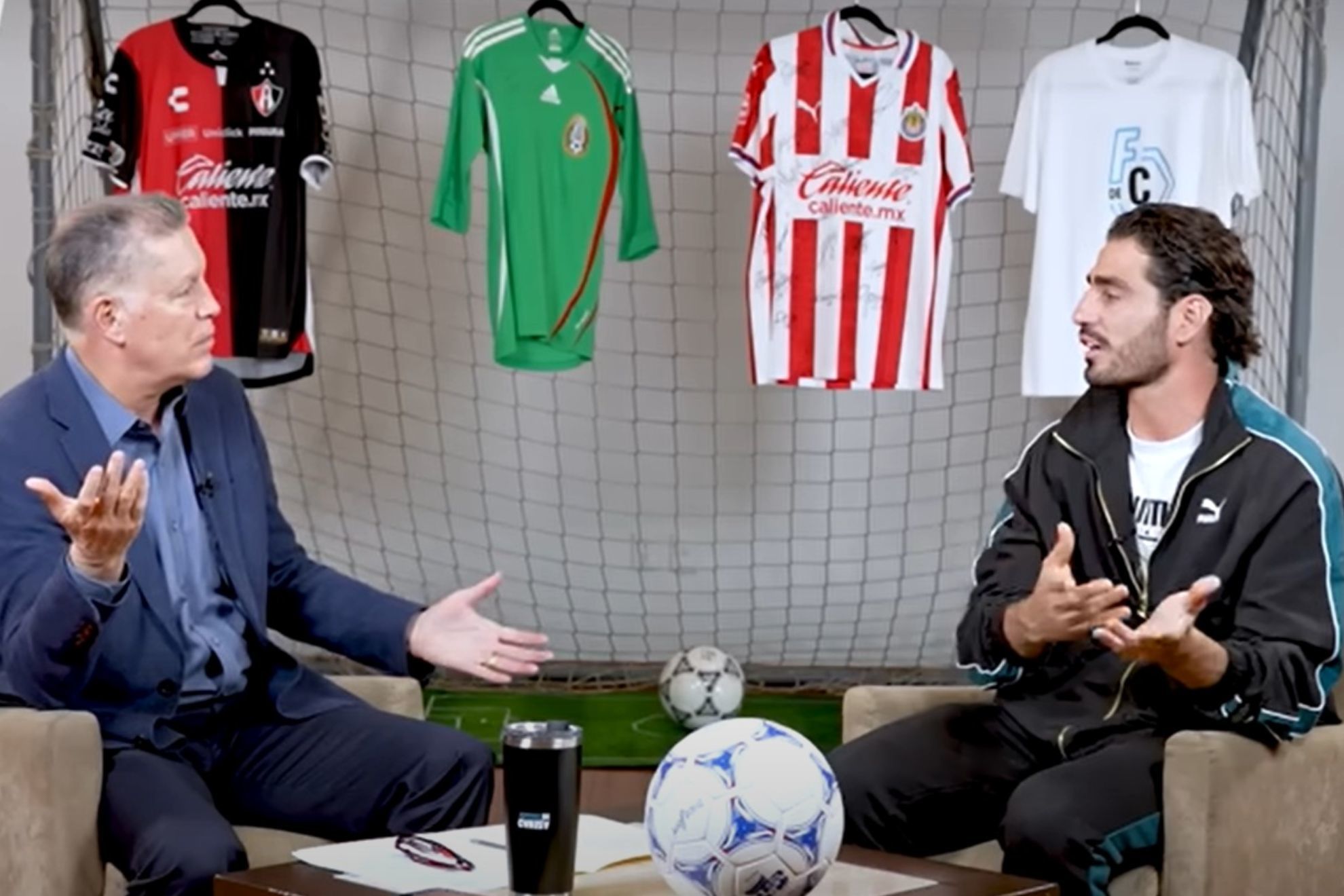 Ricardo Pel�ez - Pollo Brise�o