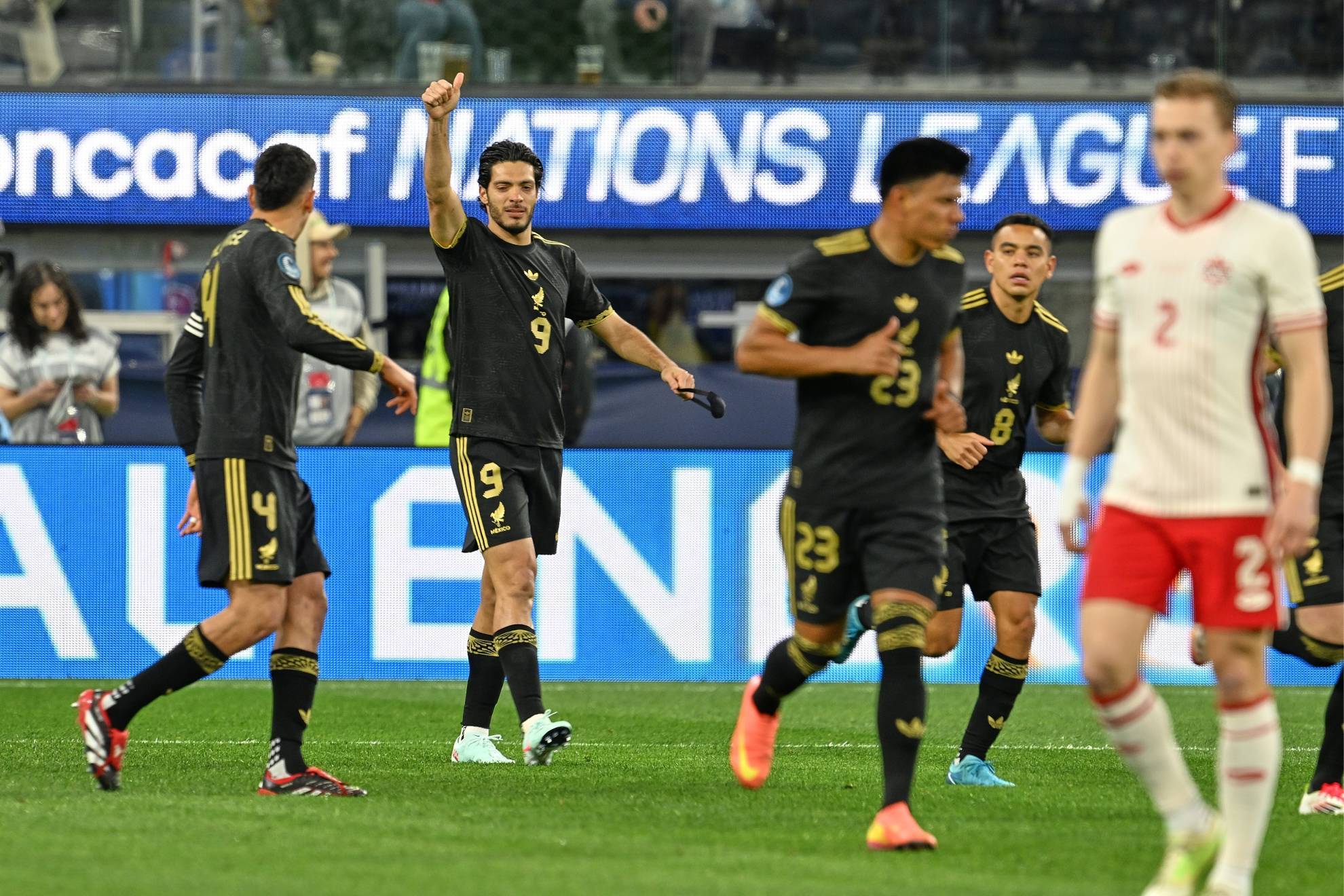 Ra�l Alonso Jim�nez, autor del tempranero gol de M�xico sobre Canad� en Nations League.