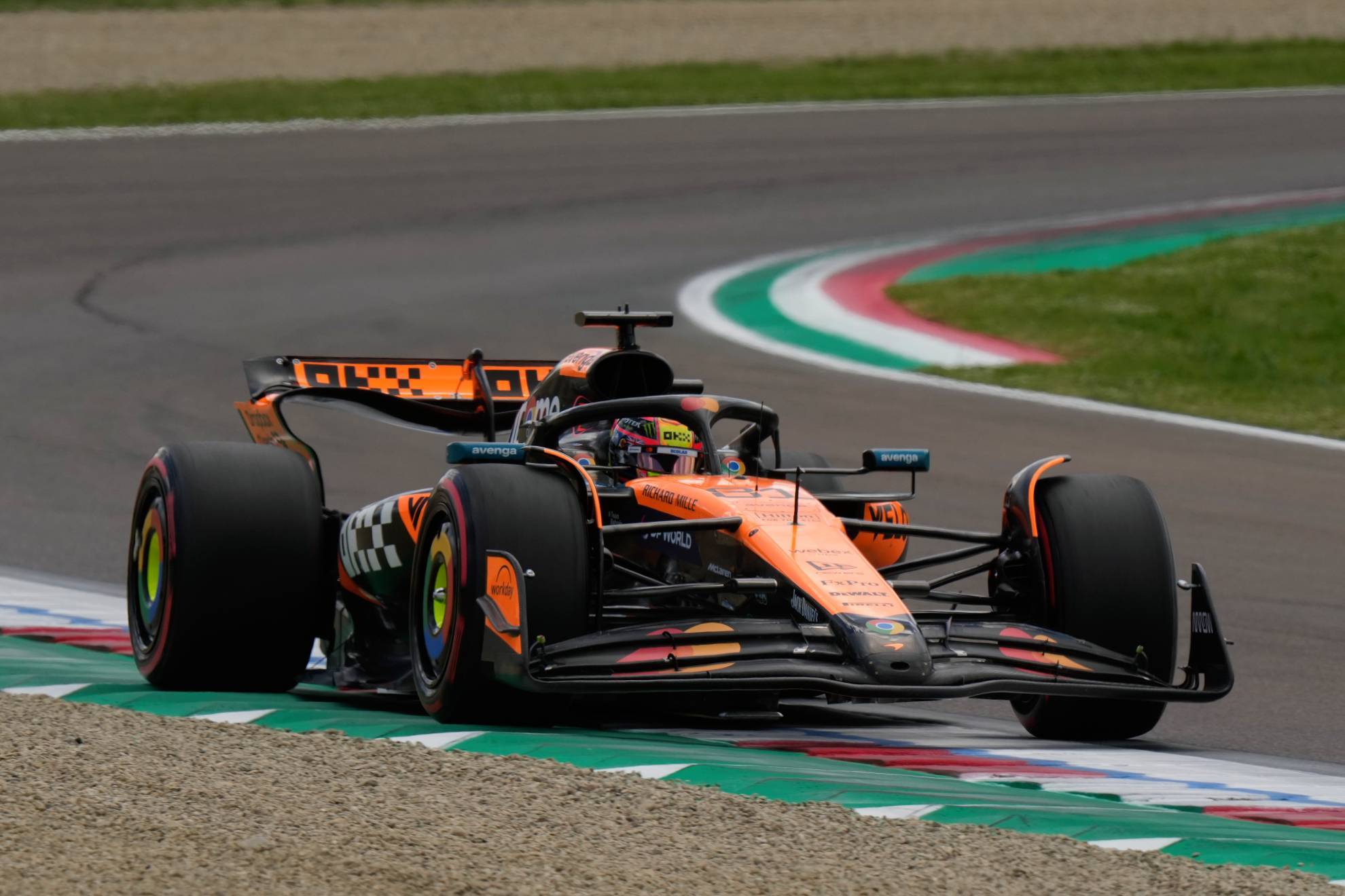 Oscar Piastri se qued� con la Pole Position en Imola