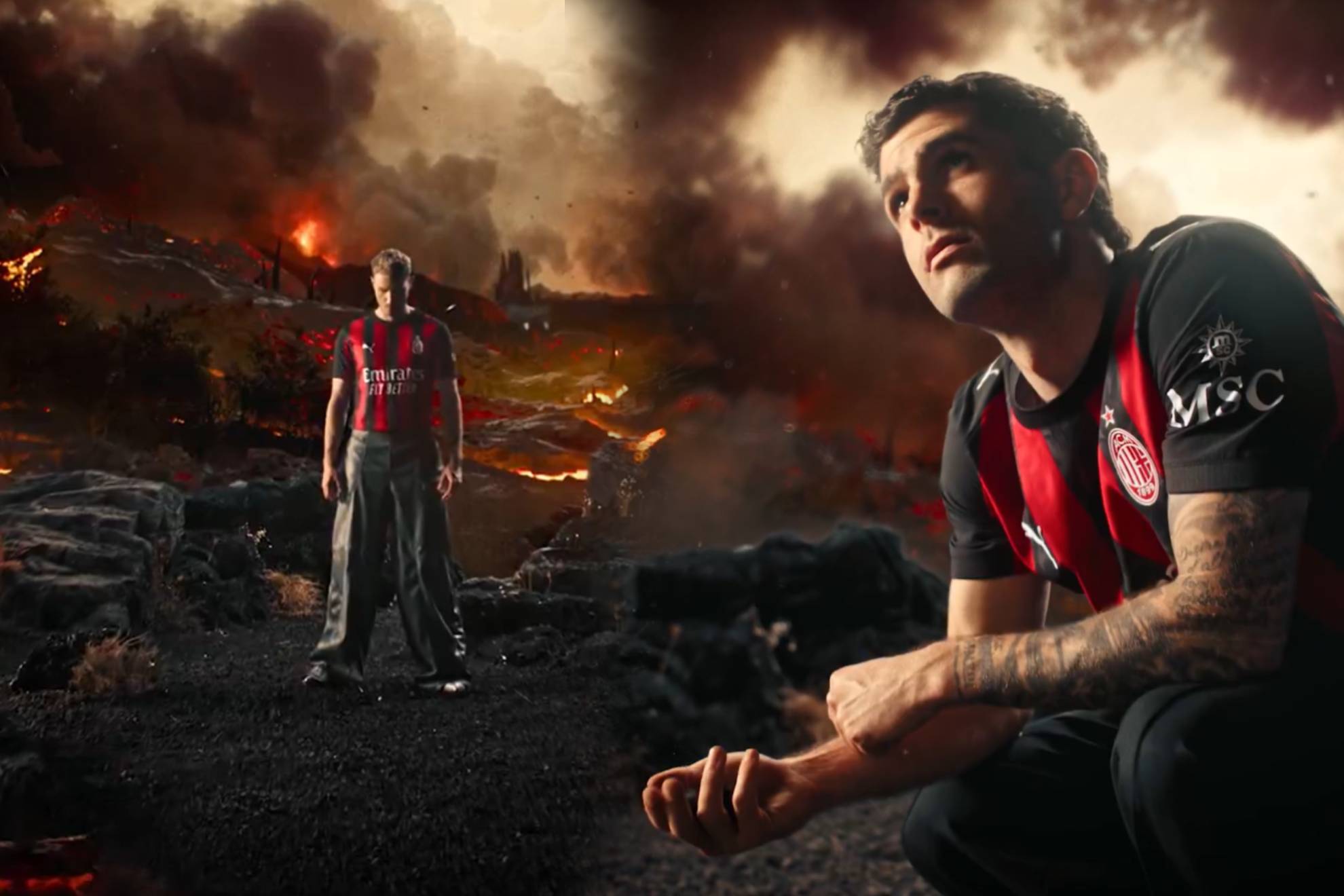 Desde el infierno que vivieron: Santi Gim�nez presenta jersey del AC Milan 2025-26