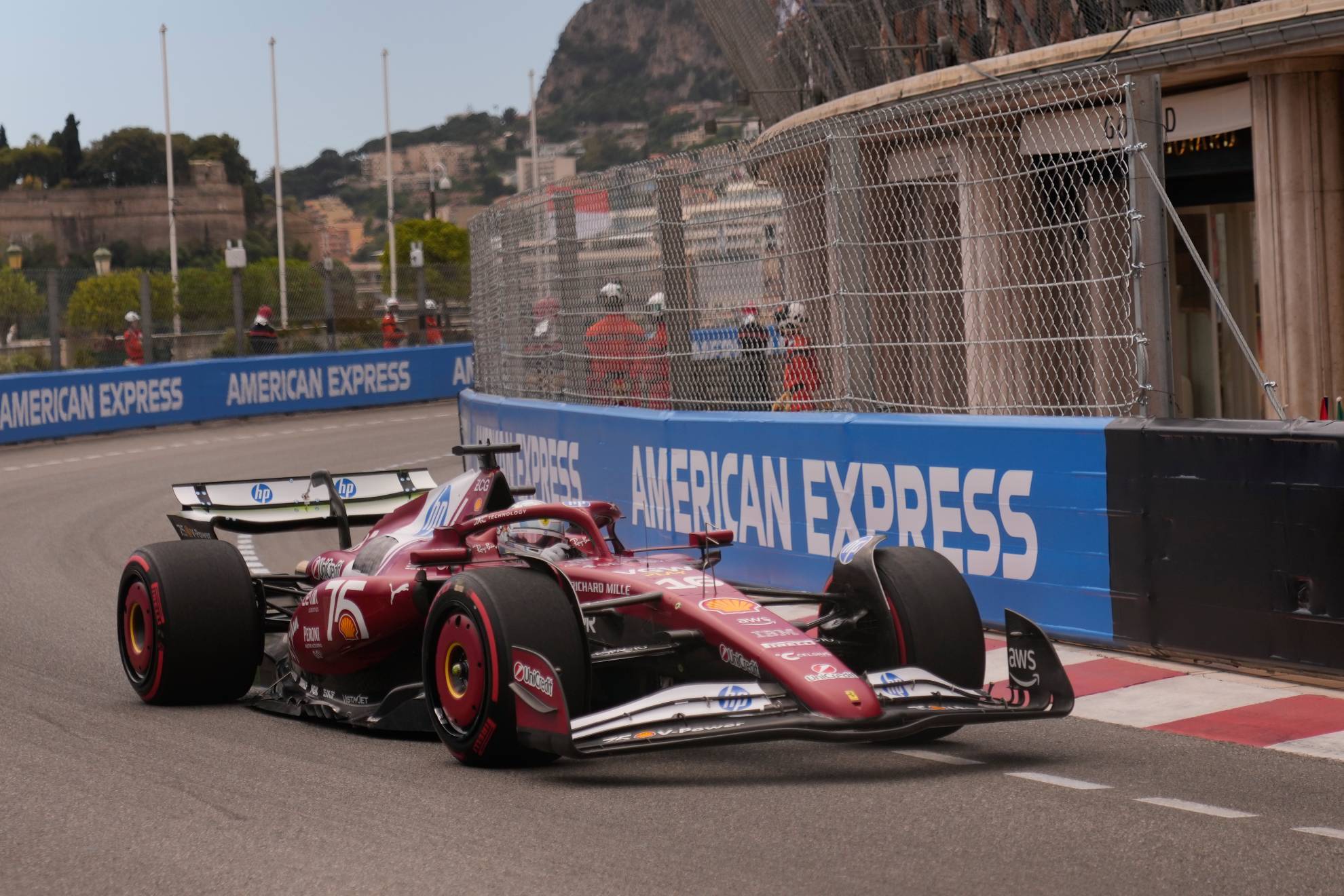 Charles Leclerc se qued� con las dos pr�cticas del d�a en M�naco