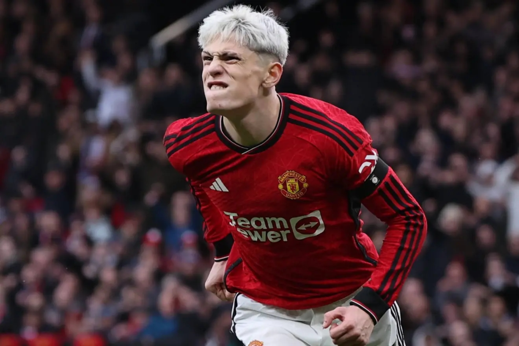 Garnacho celebra un gol con el United