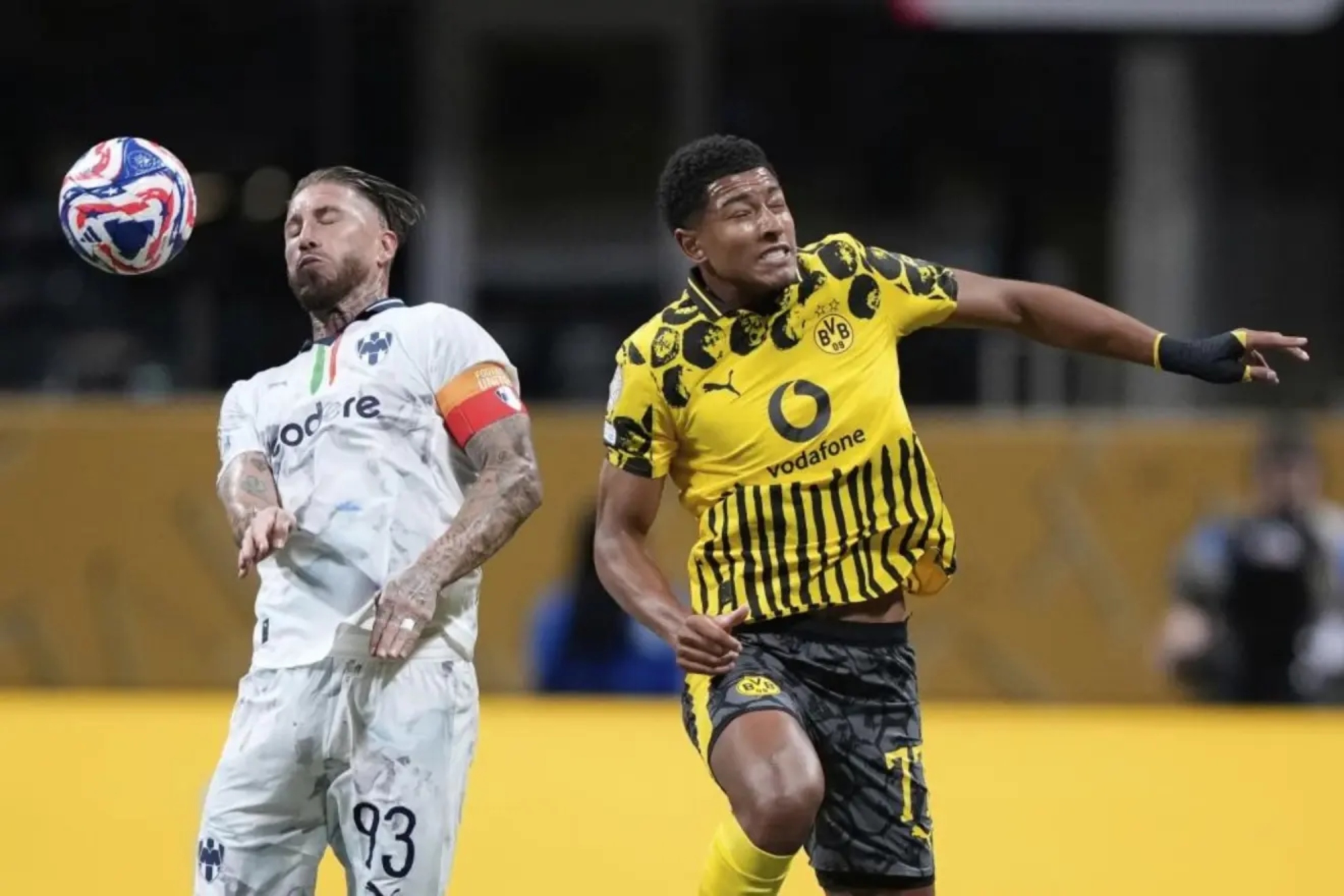 Jobe Bellingham y Sergio Ramos, durante el duelo del Mundial