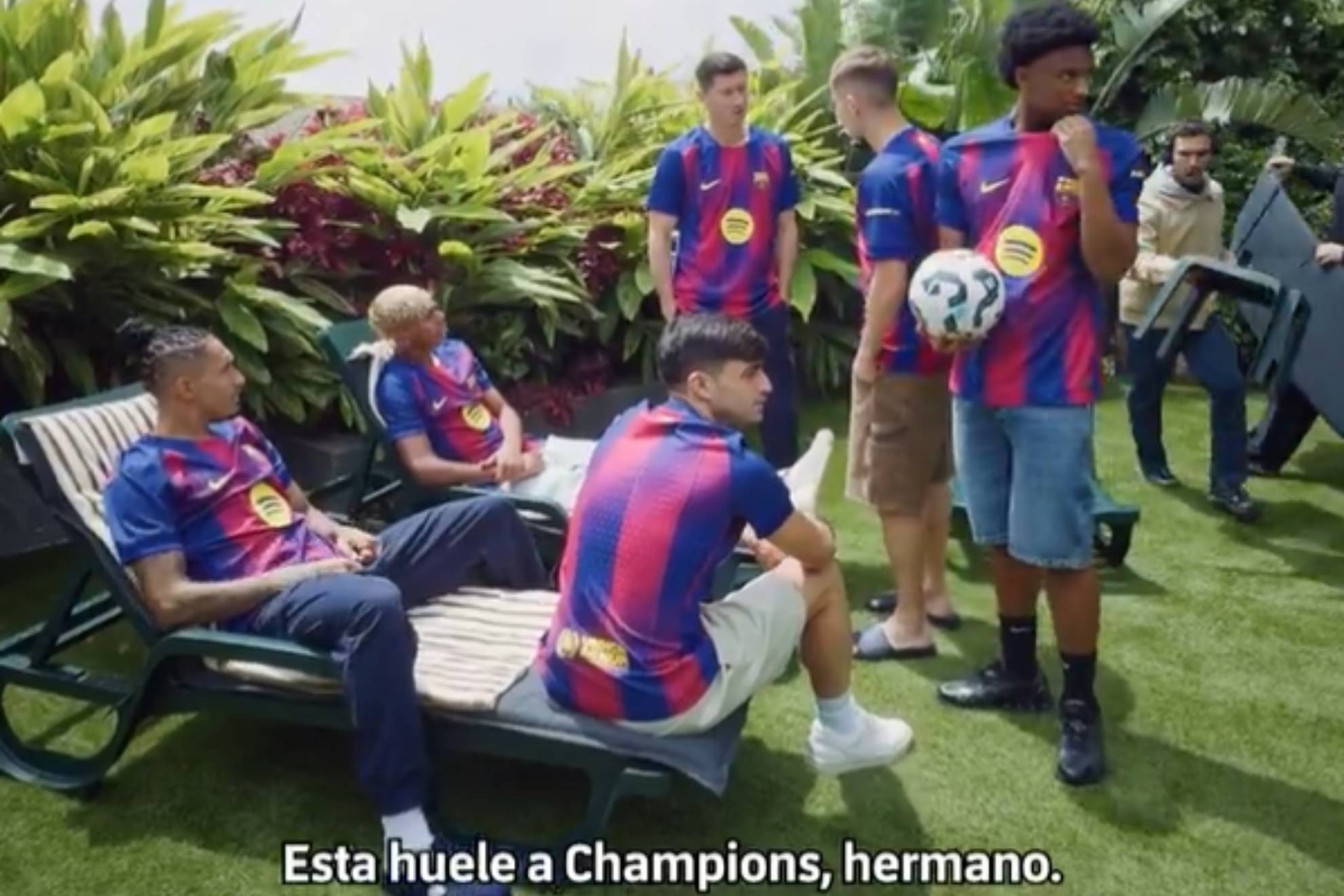 Lamine Yamal en presentaci�n del jersey del Barcelona: Esta huele a Champions