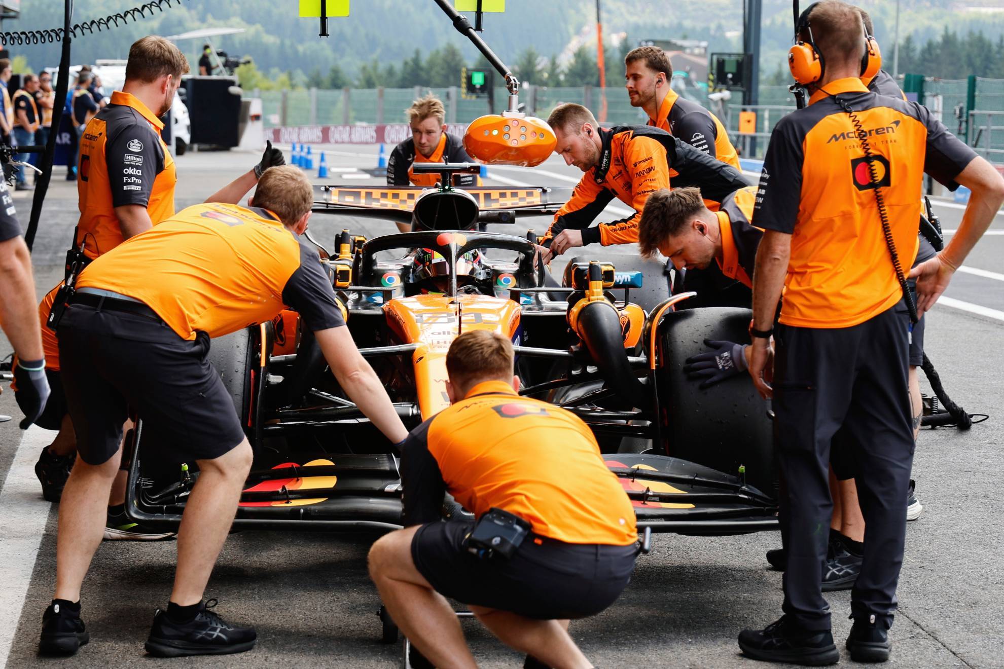 El australiano termin� casi medio segundo de distancia de Mad Max