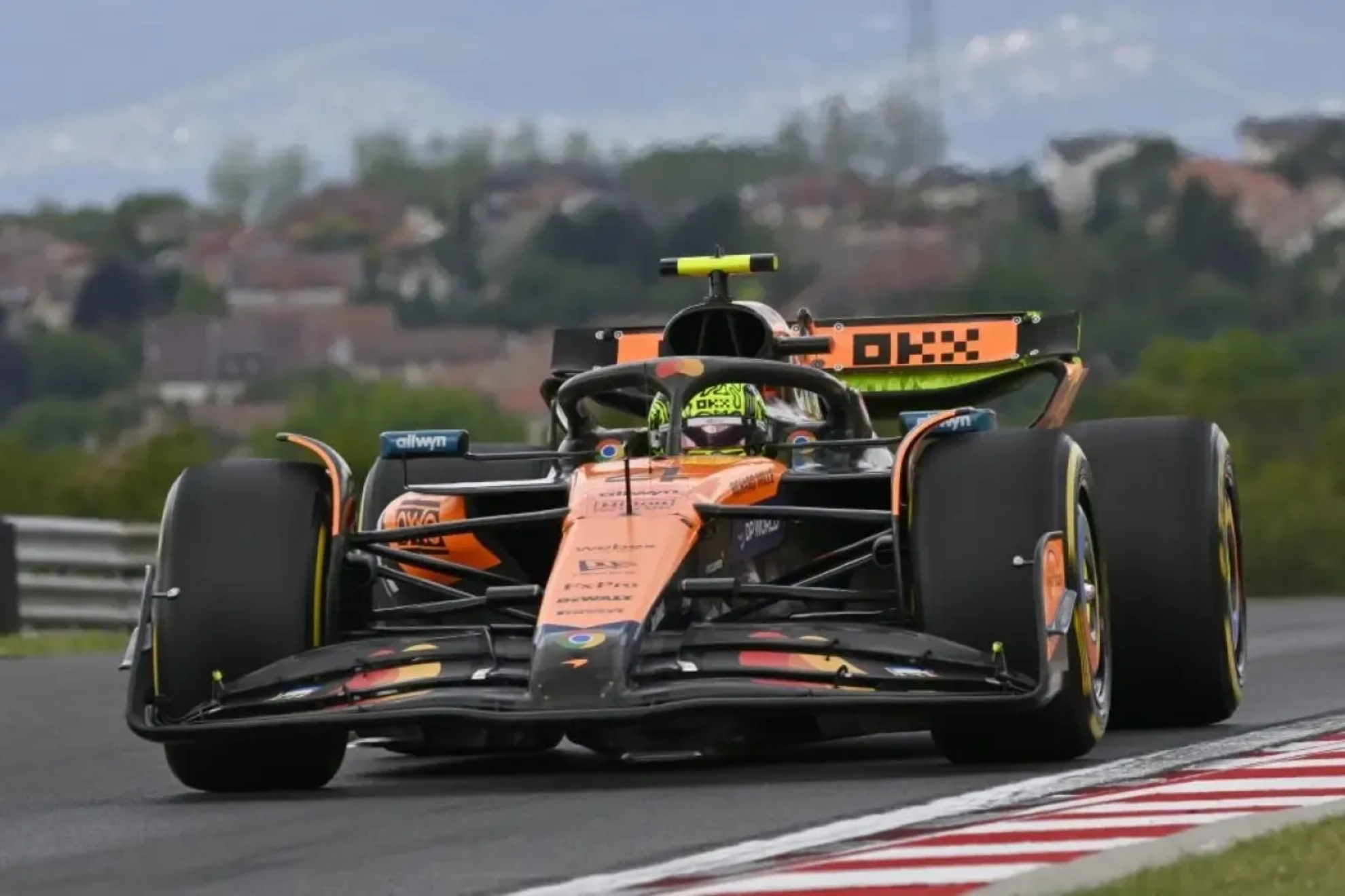 Norris y Piastri imponen la ley del m�s fuerte en los Libres 1 de Hungr�a