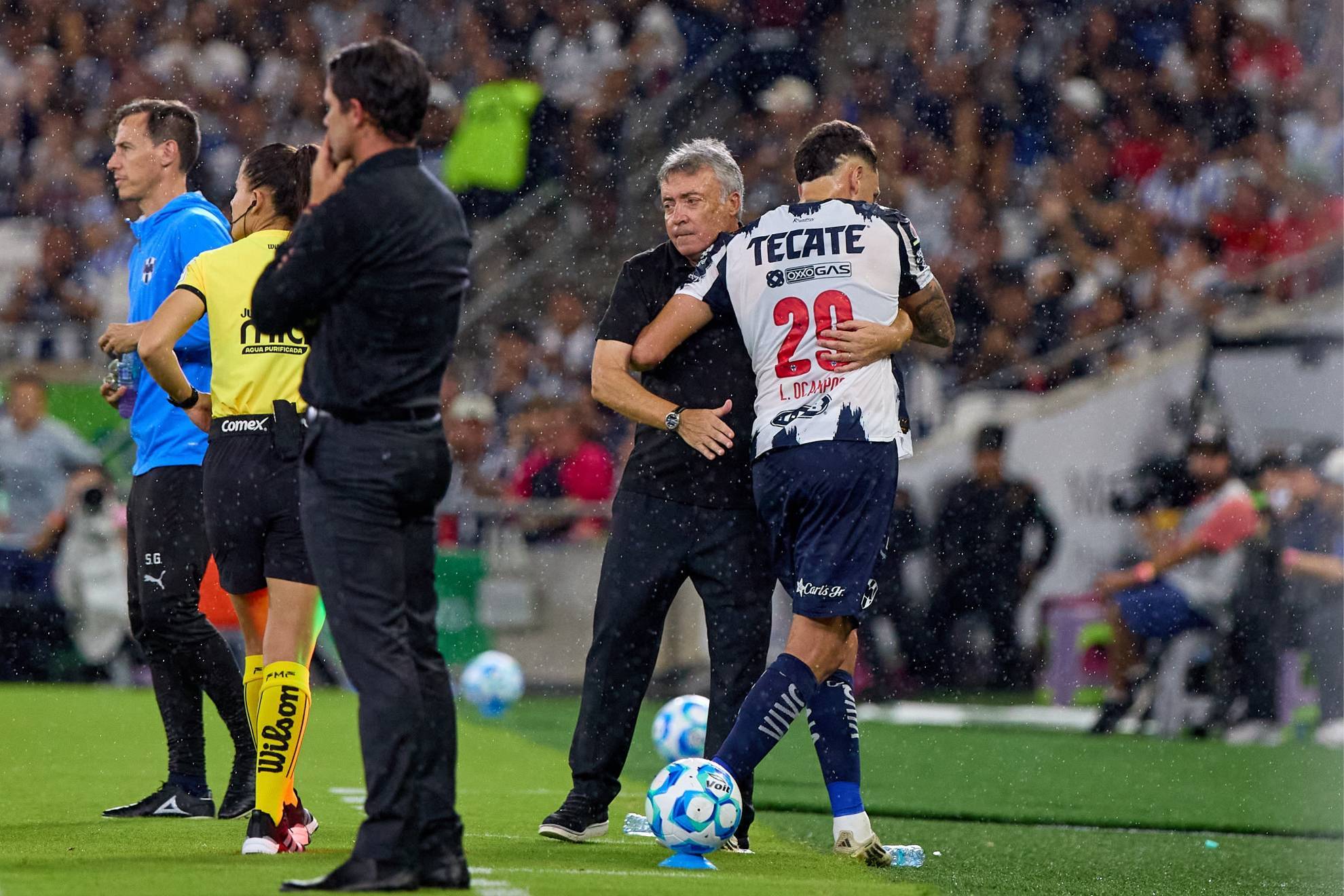 Domenec Torrent revela el perfil del refuerzo que quiere en Rayados para este Apertura 2025.