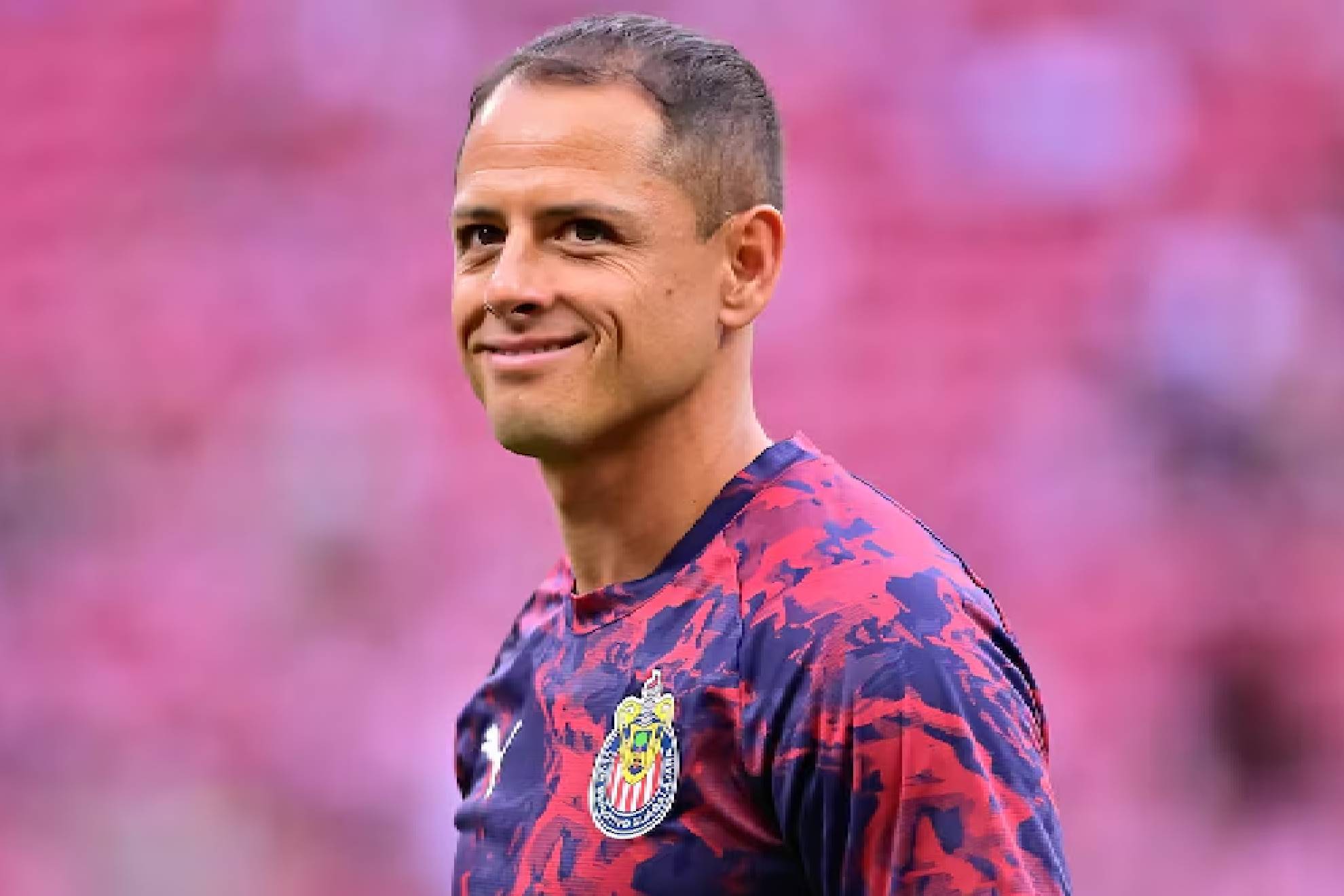 Javier Hern�ndez estrena 'Radio Chicharito' previo al Cl�sico Nacional