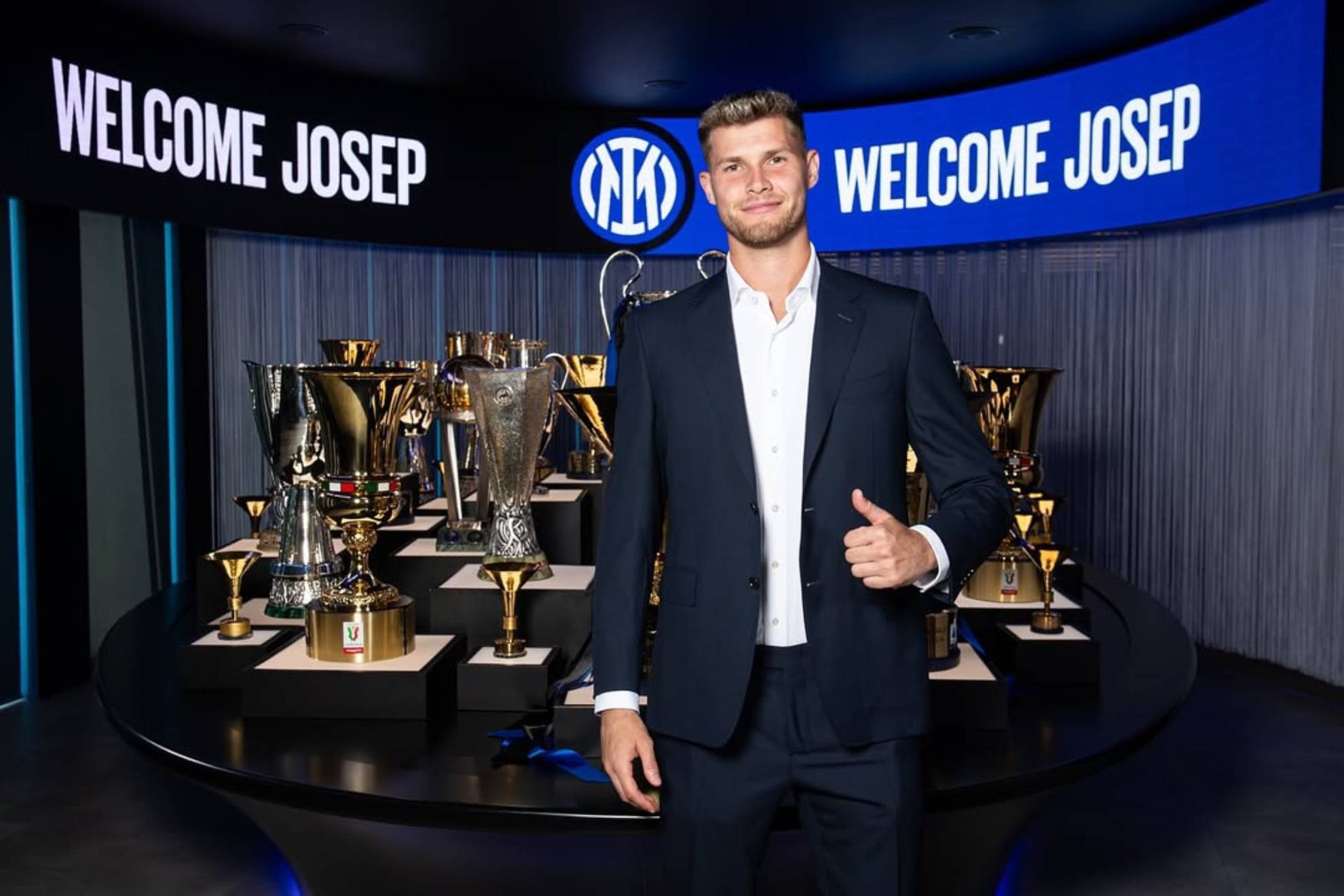 El guardameta trat� de ayudar al adulto mayor