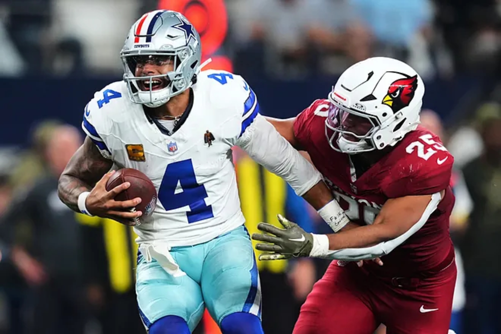 �Est� lesionado Dak Prescott? Esto sabemos luego que se marchara cojeando en el Cardinals vs. Cowboys