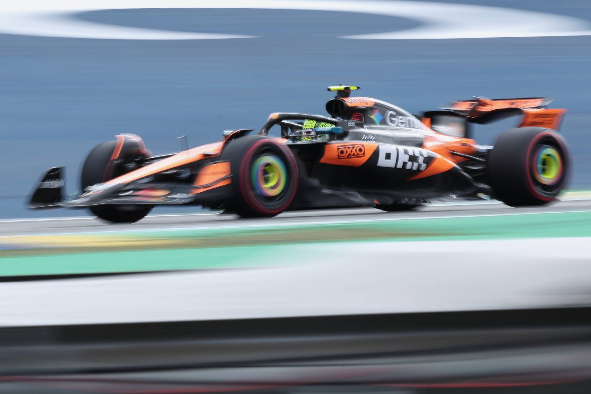 El brit�nico dio otro golpe de autoridad en el campeonato