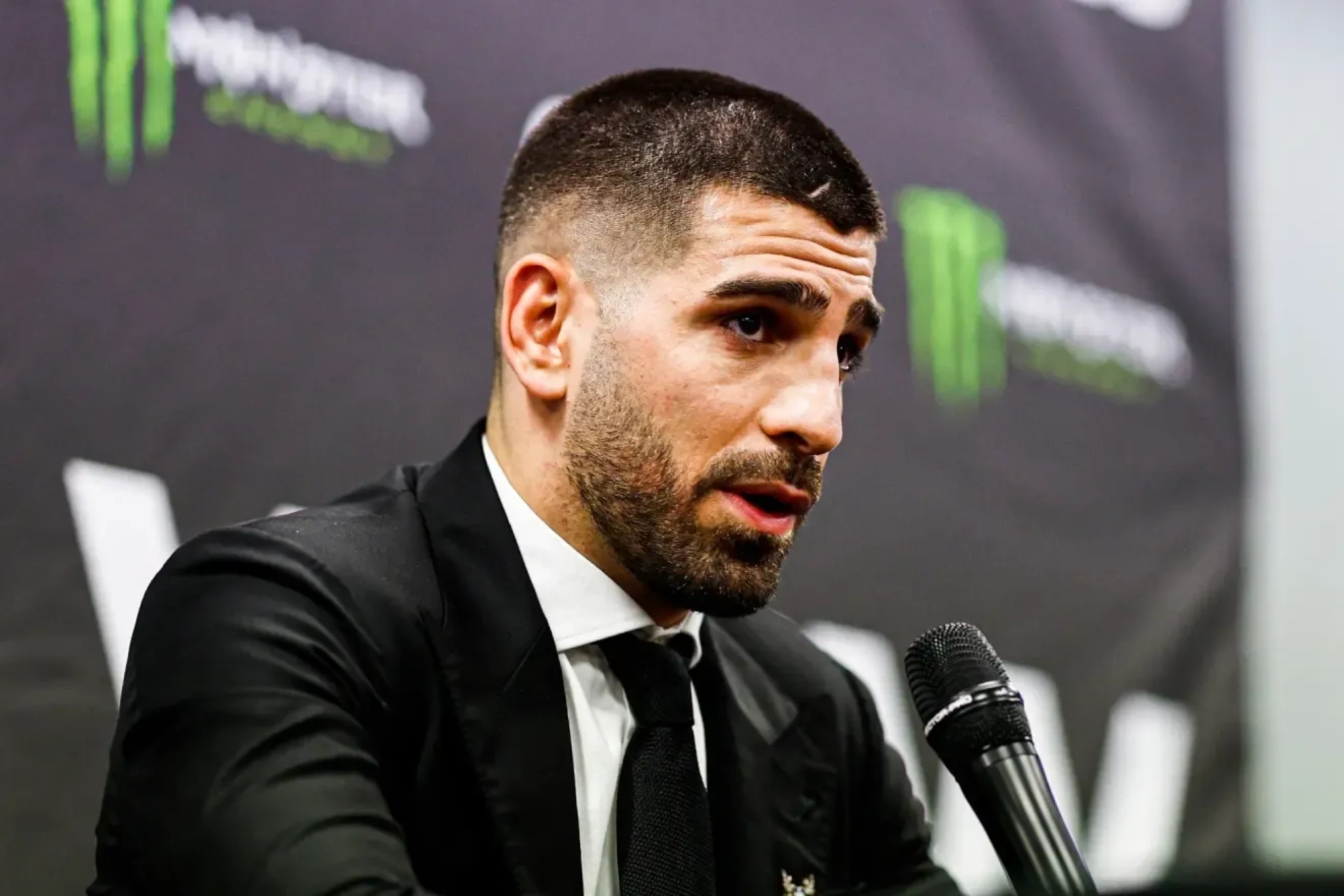 Ilia Topuria, durante una rueda de prensa